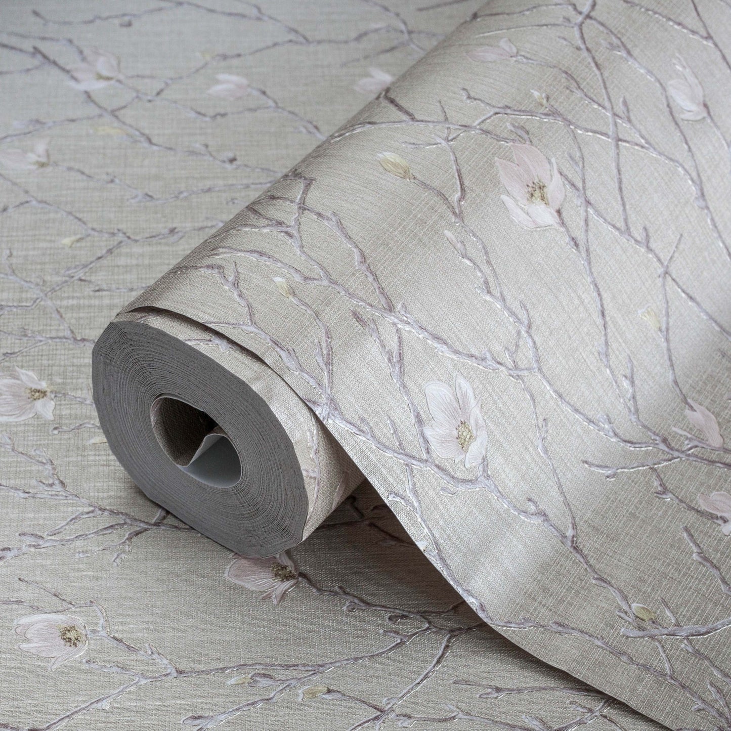 Seven Rooms 7800-3 detail wallpaper by La Belle Maison