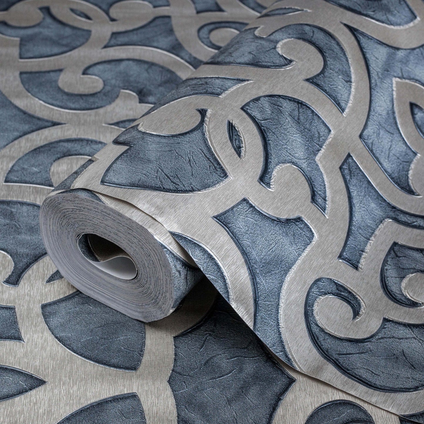 Seven Rooms 7810-4 detail wallpaper by La Belle Maison