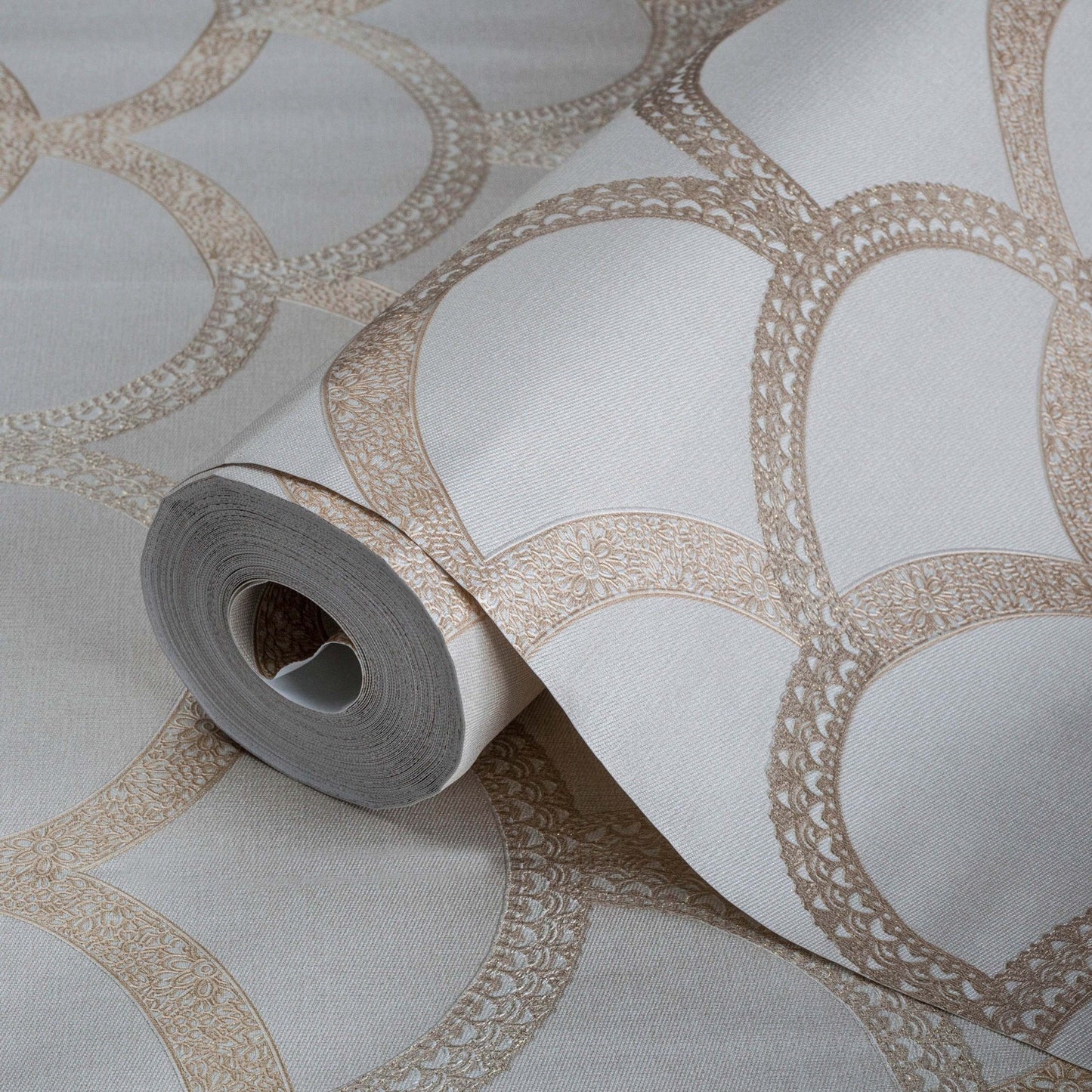 Seven Rooms 7811-2 detail wallpaper by La Belle Maison