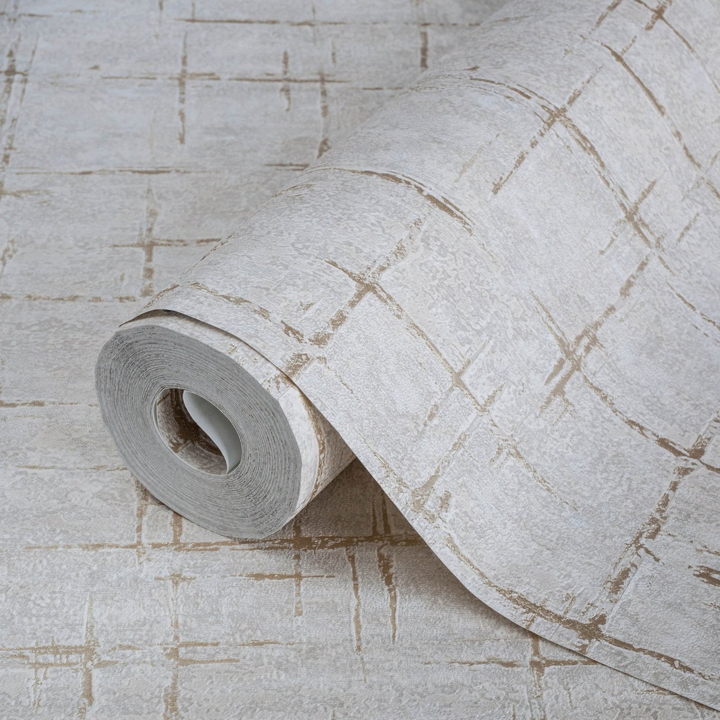 Seven Rooms 7813-1 detail wallpaper by La Belle Maison