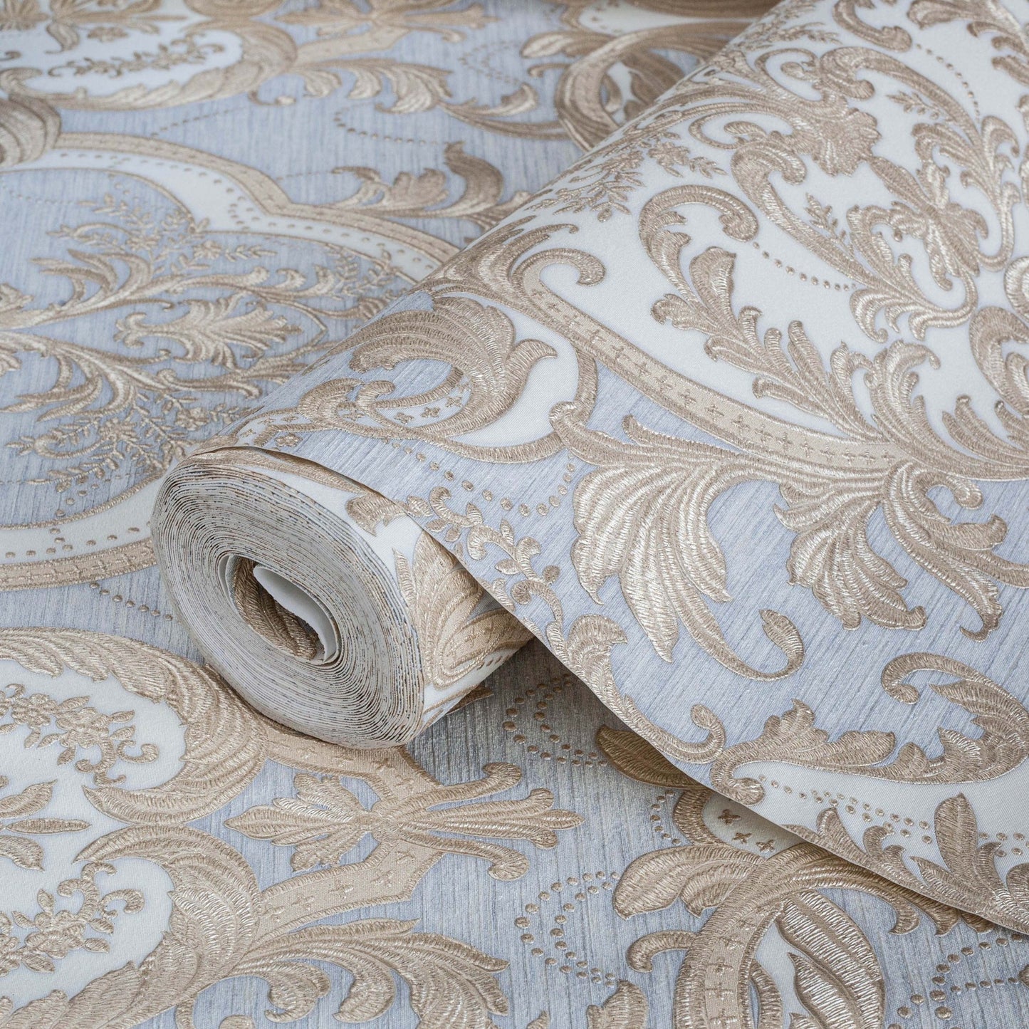 Signature Maison 1002-2 detail wallpaper by La Belle Maison