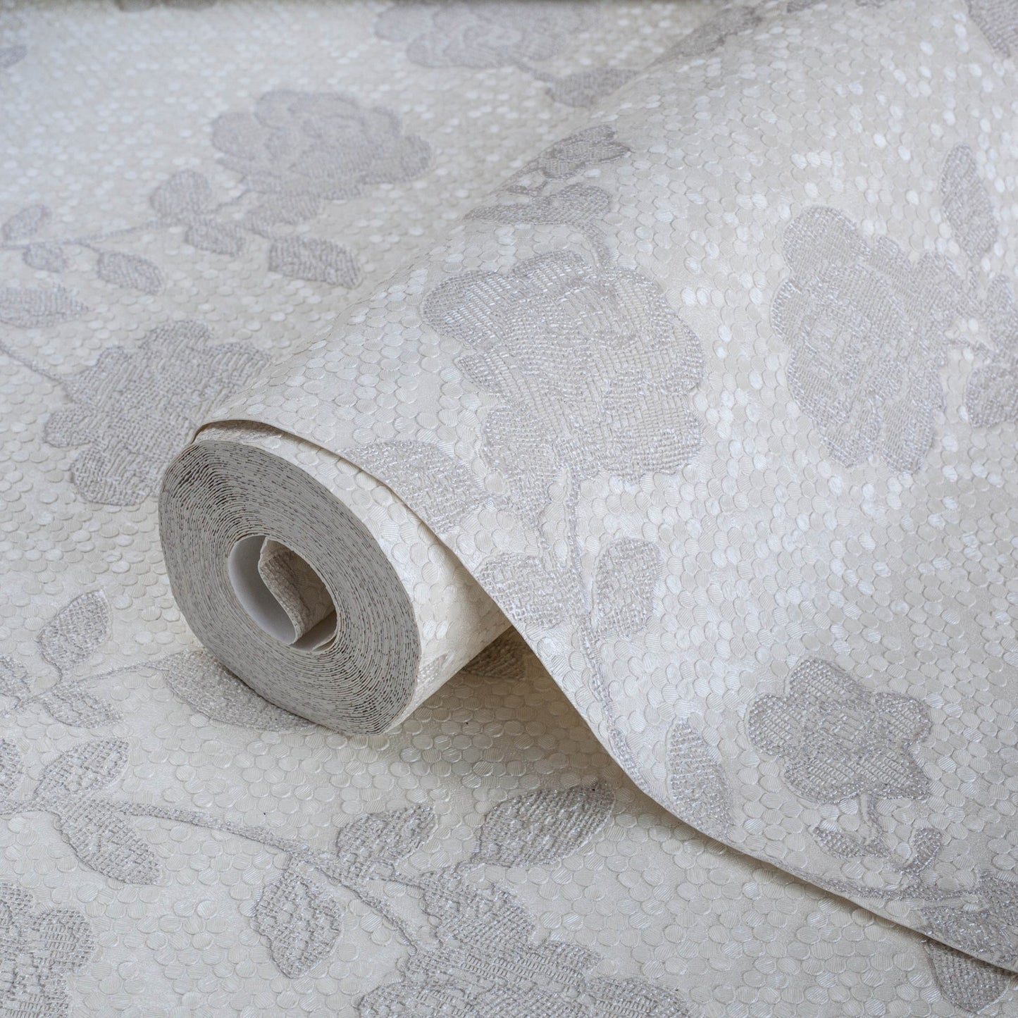 Signature Maison 1010-1 detail wallpaper by La Belle Maison