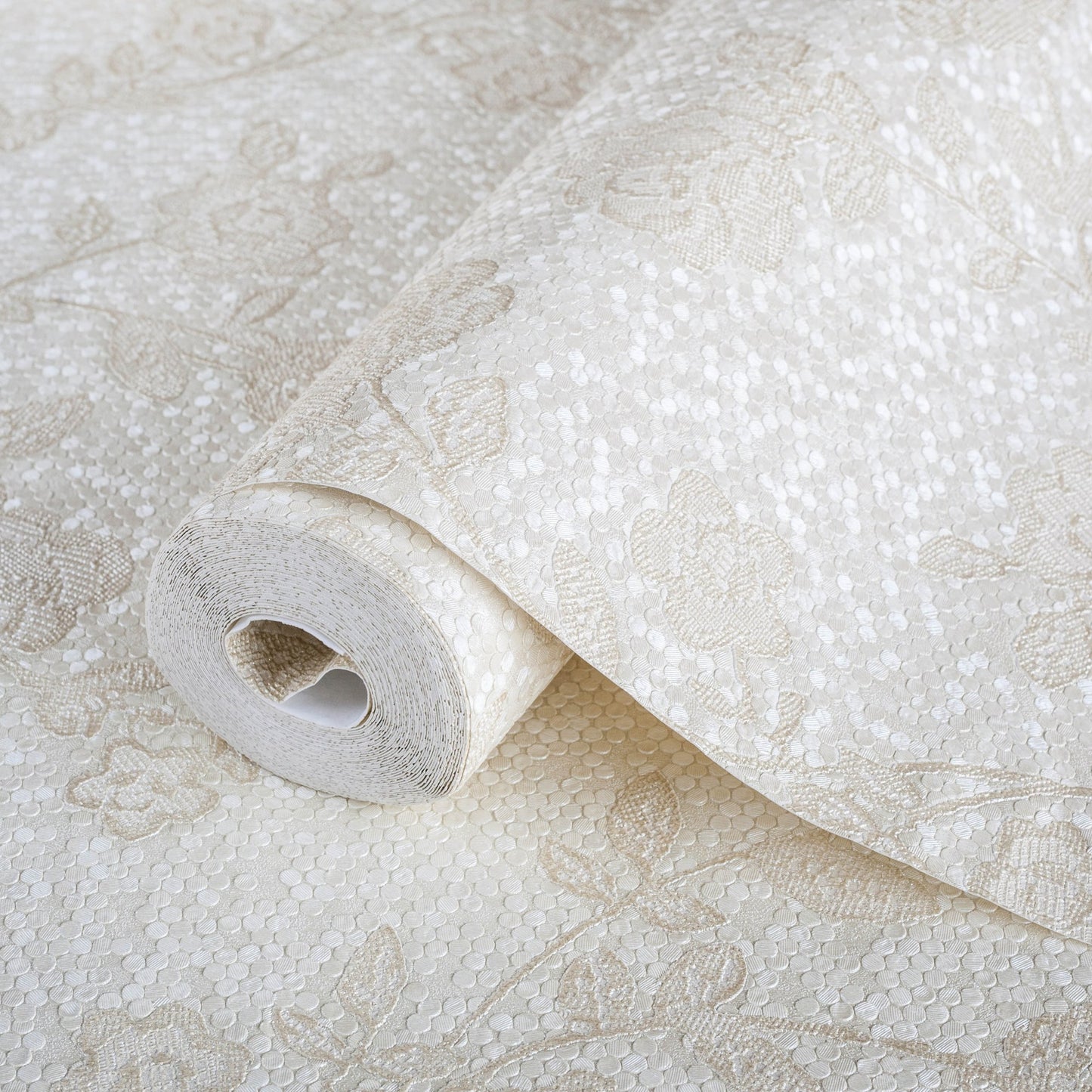 Signature Maison 1010-3 detail wallpaper by La Belle Maison