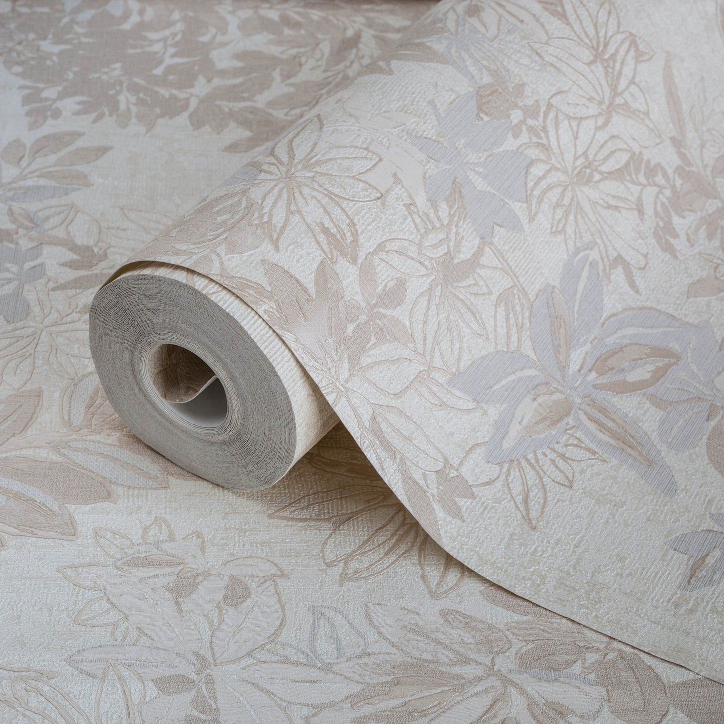 Tropical Maison 9907-2 detail wallpaper by La Belle Maison