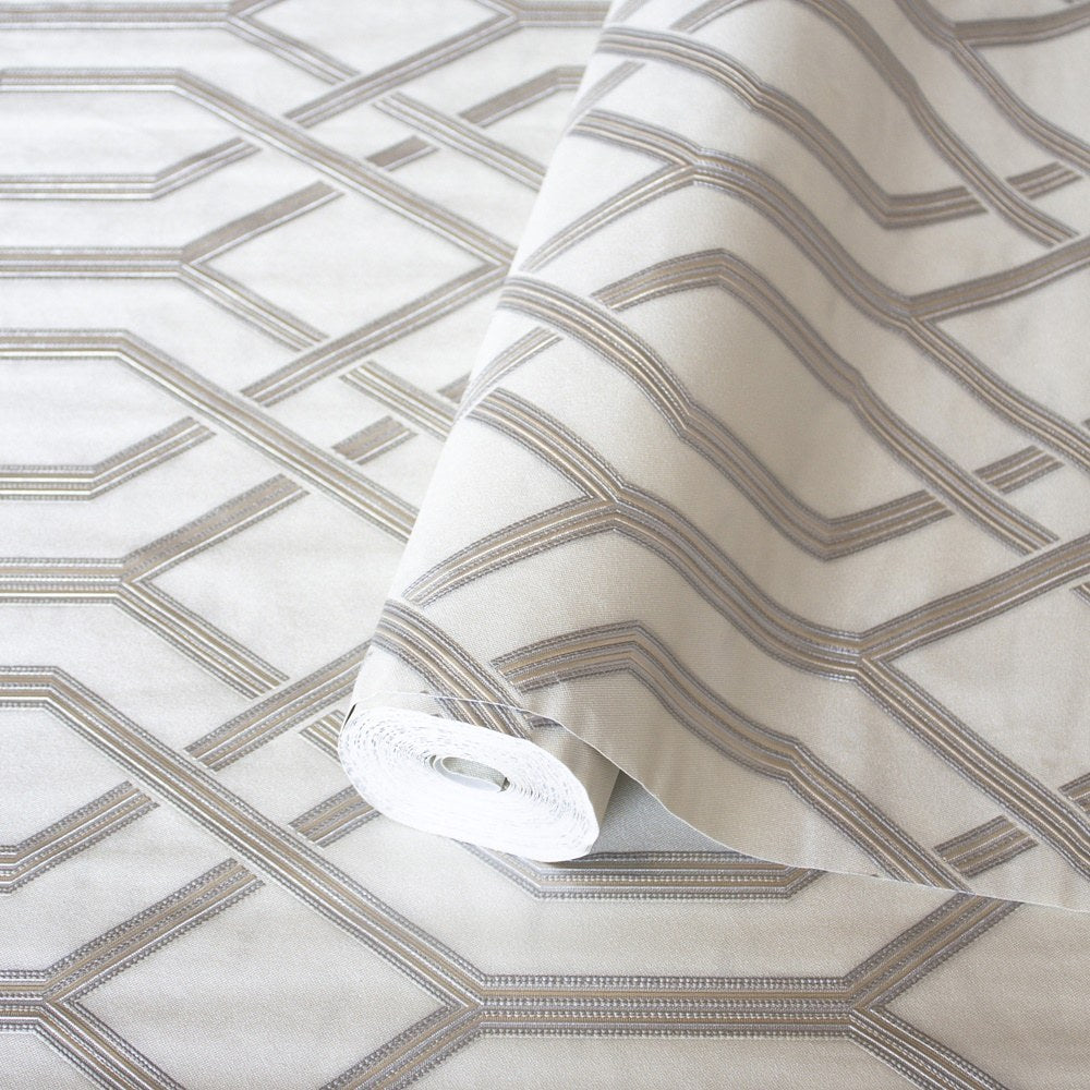 Vera Bloom 1502-1 detail wallpaper by La Belle Maison