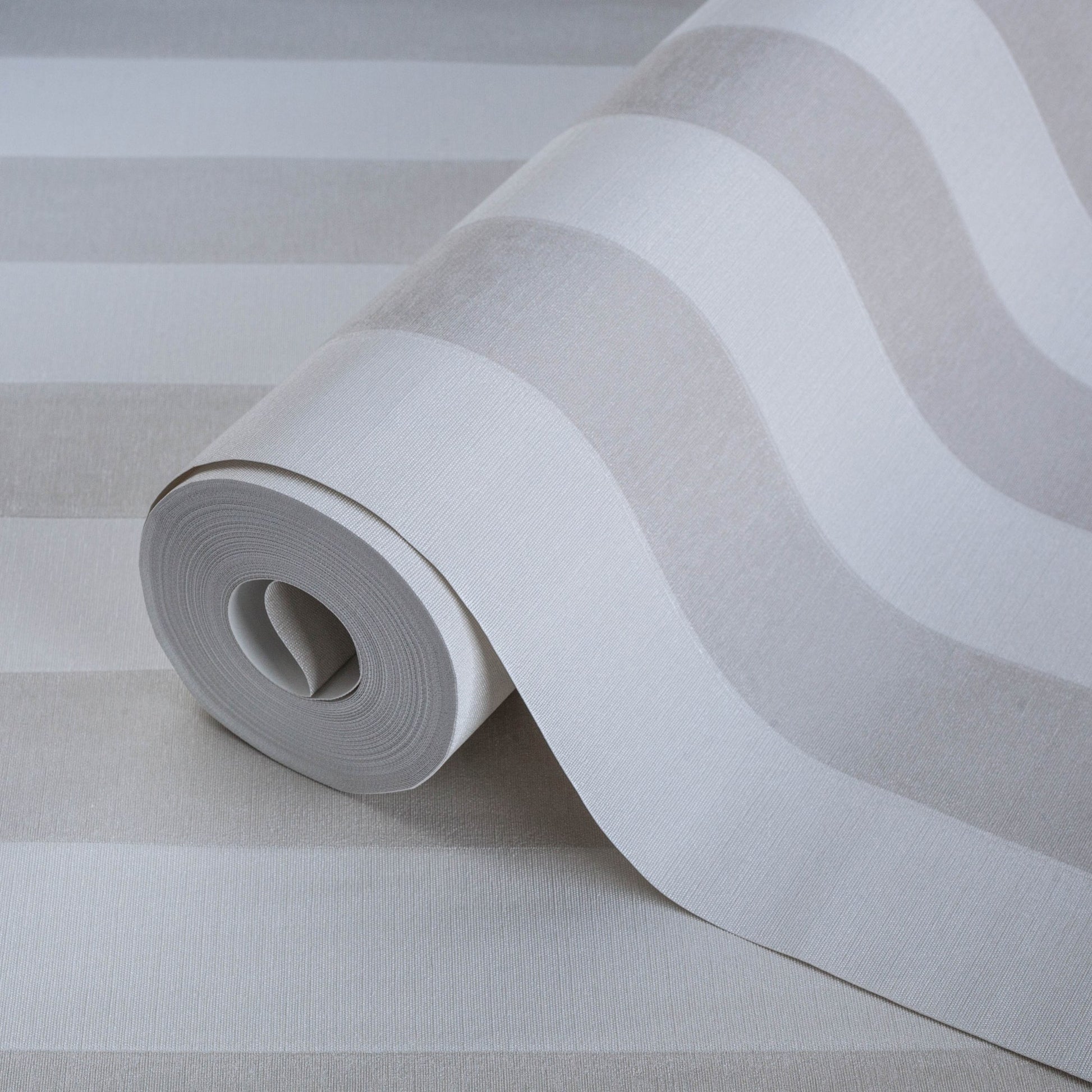 Atelier Alfa 3704-4 detail wallpaper by La Belle Maison