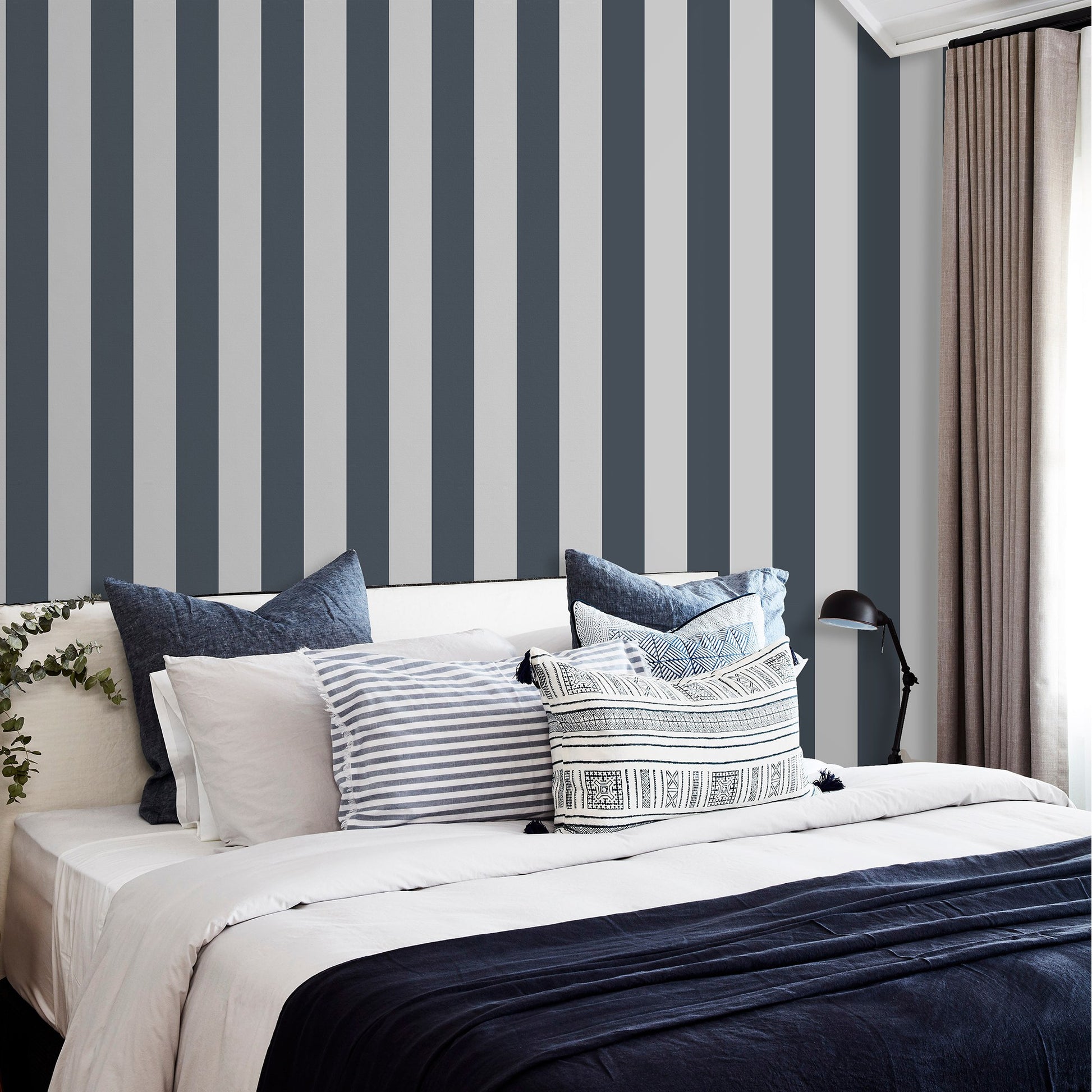 Atelier Alfa 3704-7 room wallpaper by La Belle Maison