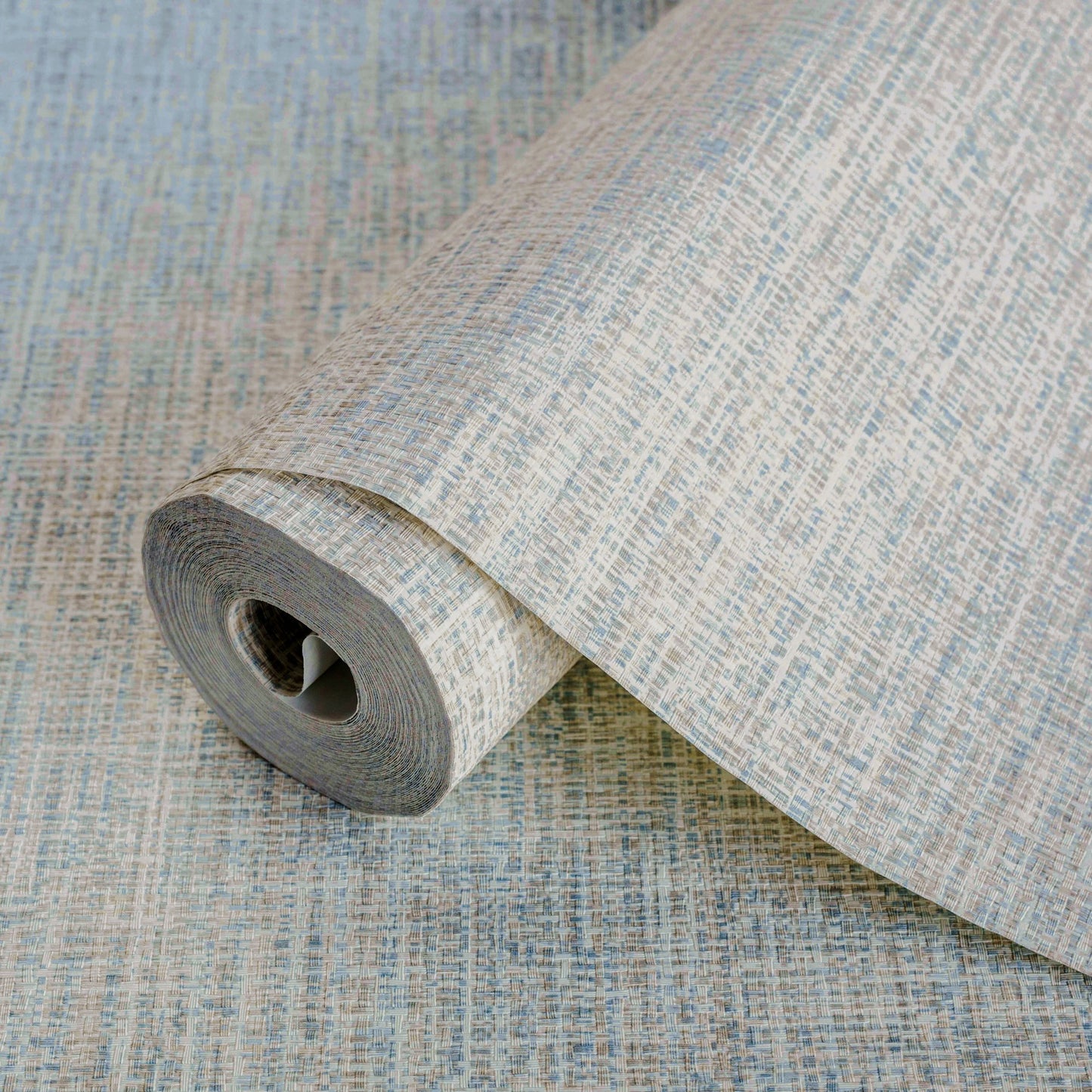 Belle Beta 1111-1 detail wallpaper by La Belle Maison