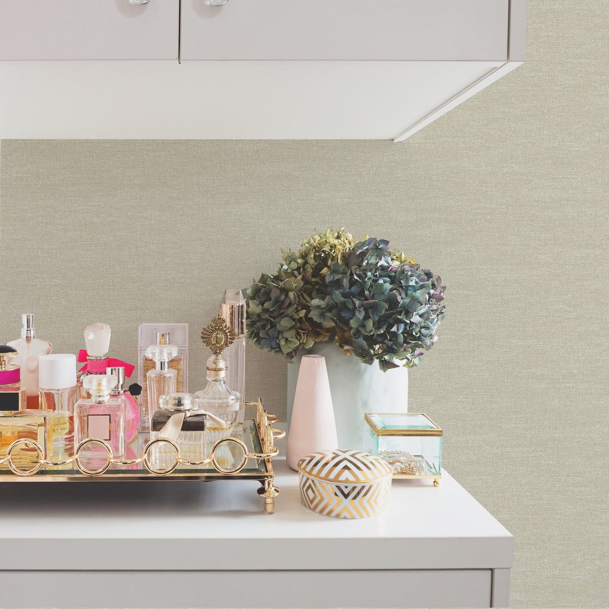 Belle Beta Pearl Minimal Texture Wallpaper by La Belle Maison