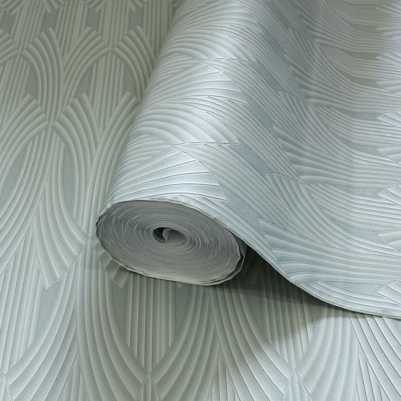 Iconique 24102-4 room wallpaper by La Belle Maison