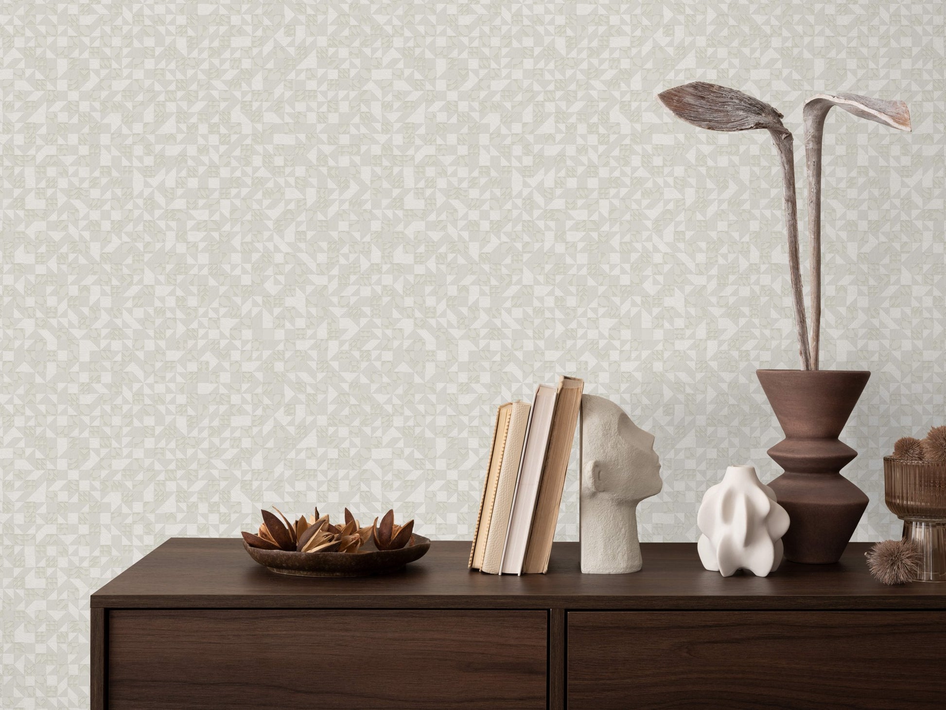 Iconique 24106-3 room wallpaper by La Belle Maison
