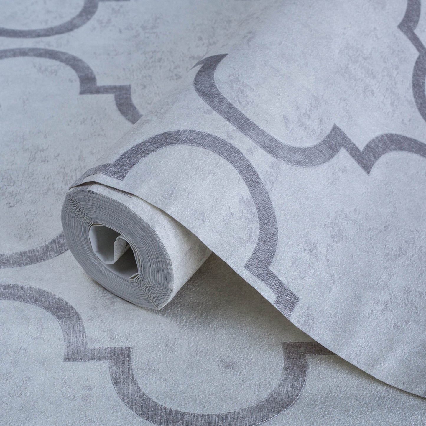 Indigo Maison 4703-1 detail wallpaper by La Belle Maison