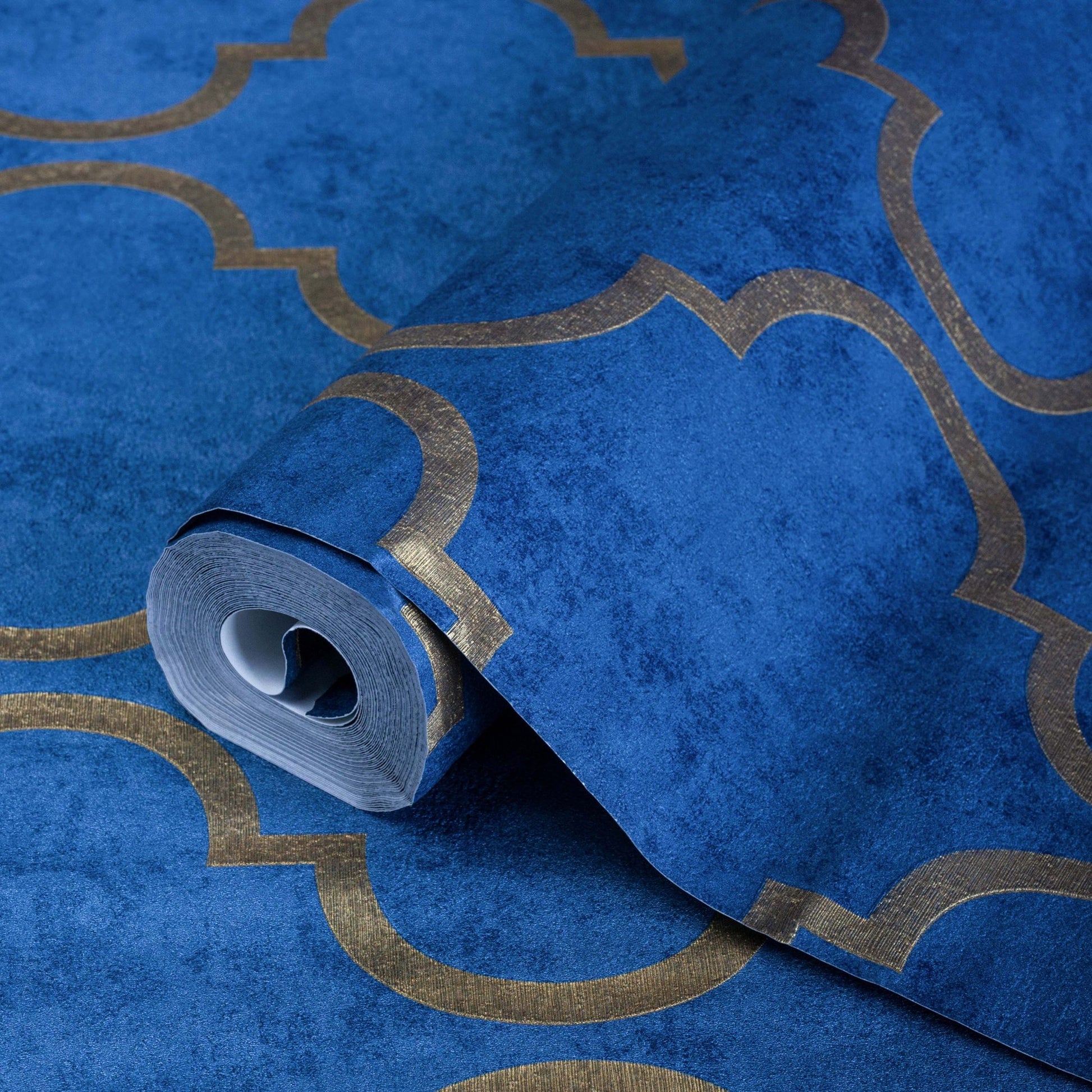 Indigo Maison 4703-6 detail wallpaper by La Belle Maison