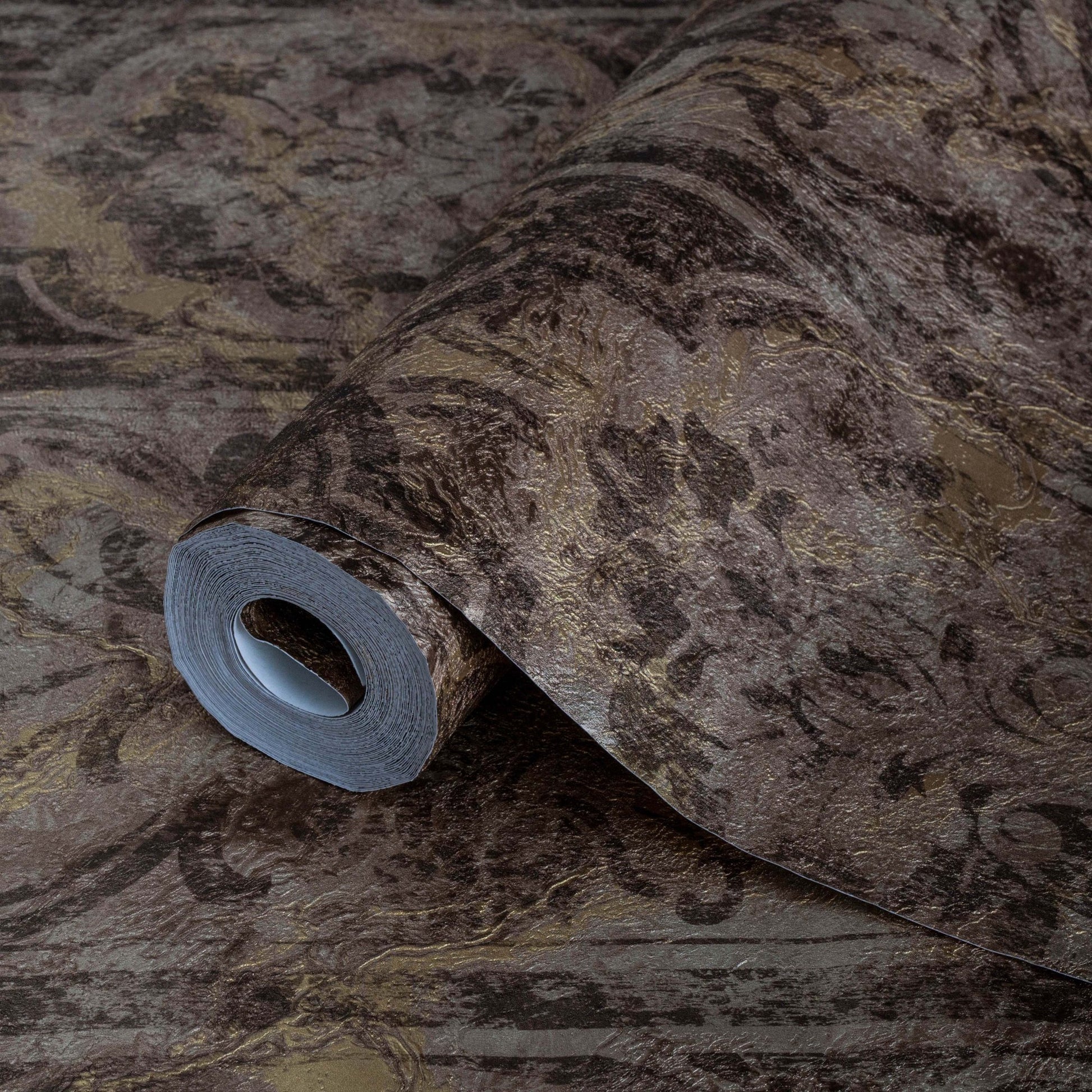 Indigo Maison 4713-5 detail wallpaper by La Belle Maison