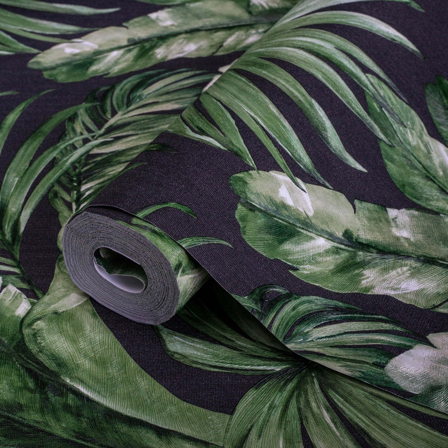 Indigo Maison 4714-5 detail wallpaper by La Belle Maison