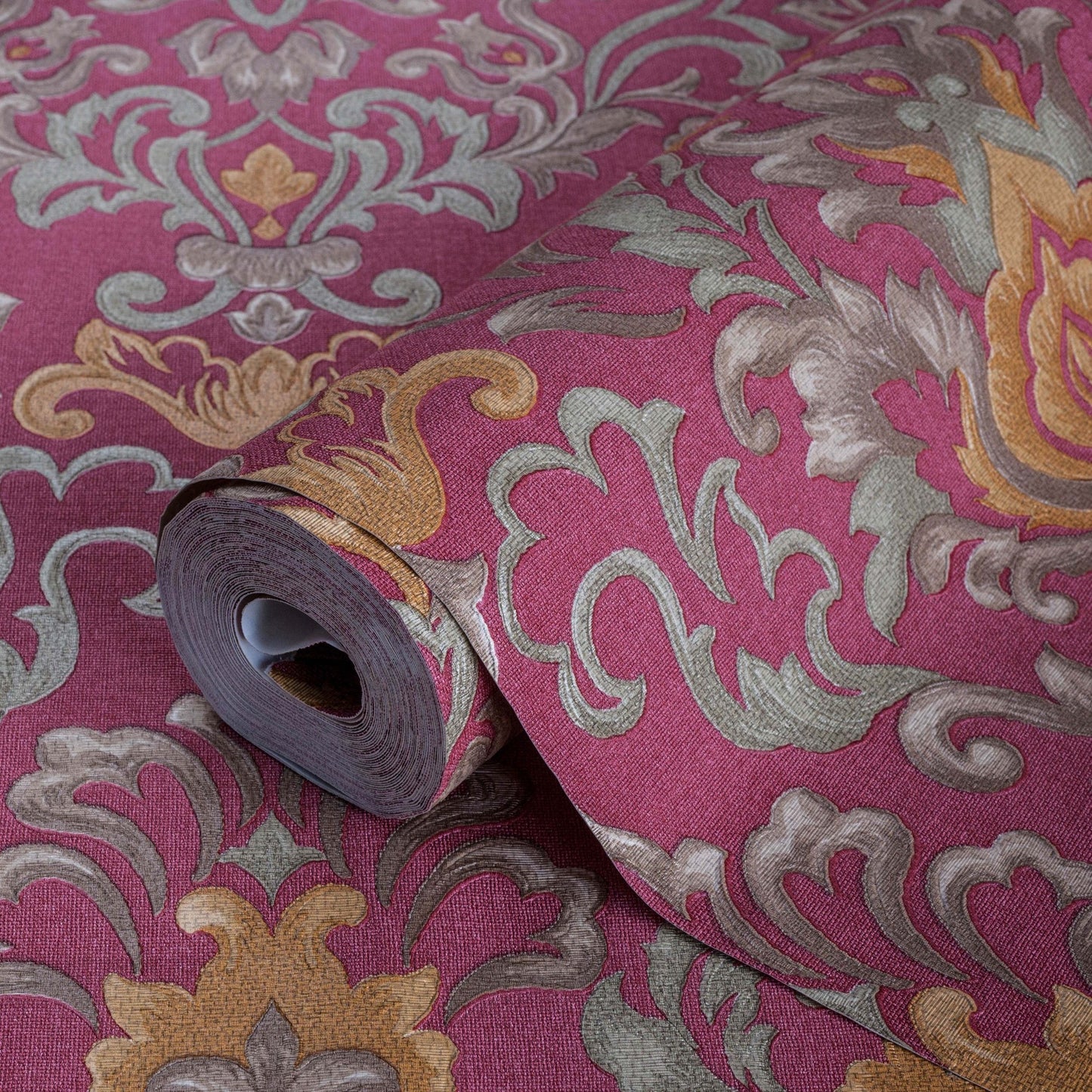 Kalina Garden 5804-5 detail wallpaper by La Belle Maison
