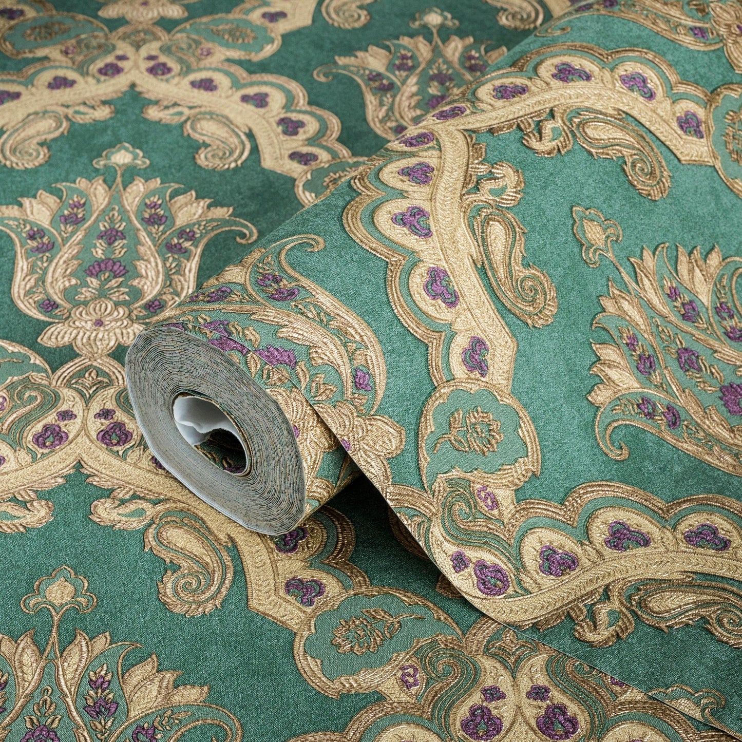 Kalina Garden 5809-5 detail wallpaper by La Belle Maison
