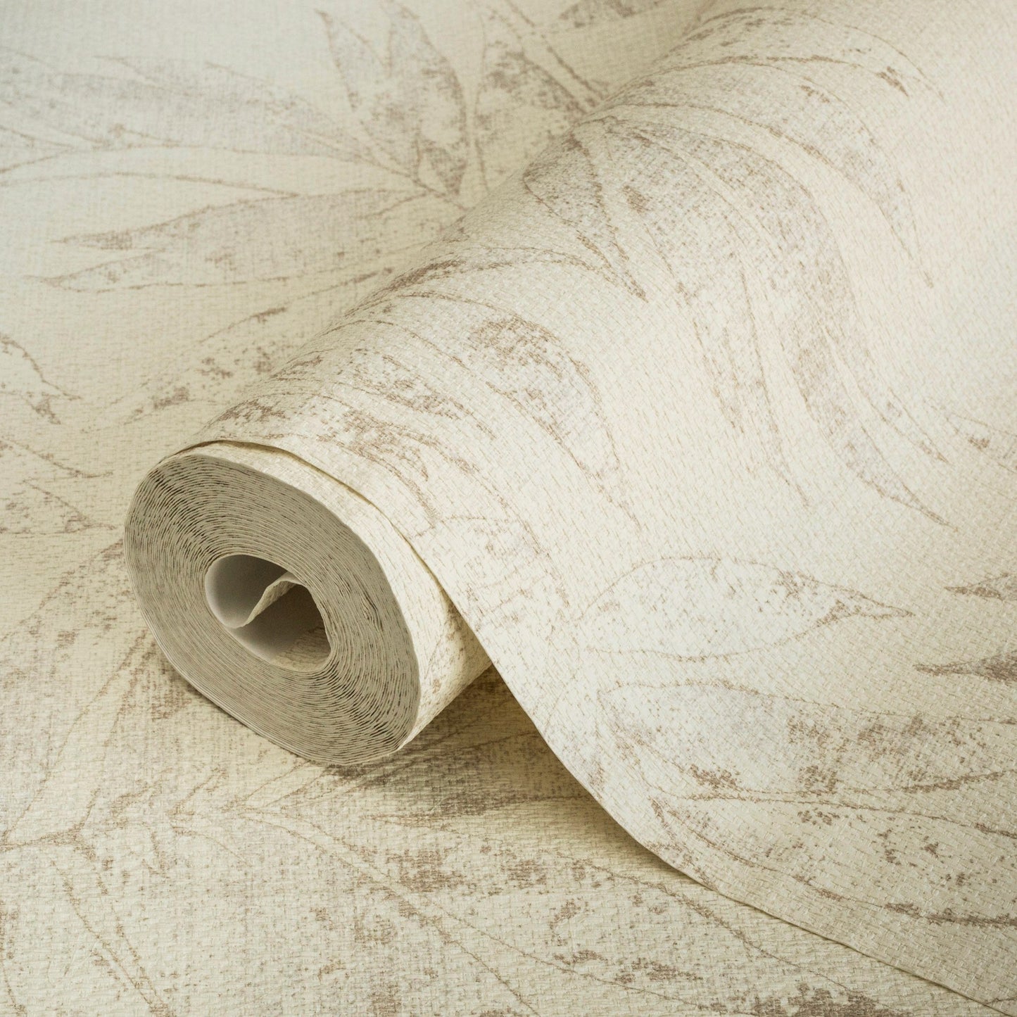 Maison Ephes 1012-1 detail wallpaper by La Belle Maison