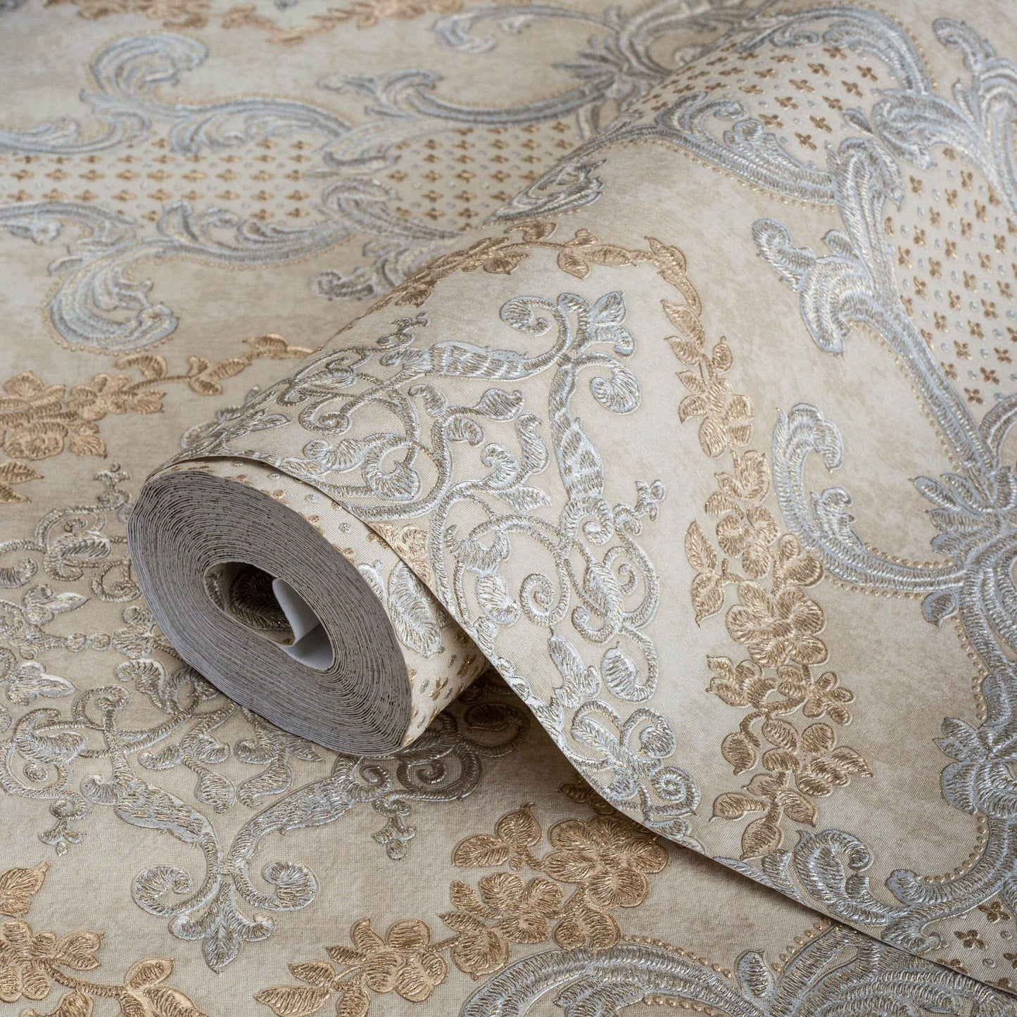 Maison Ephes 6802-1 detail wallpaper by La Belle Maison