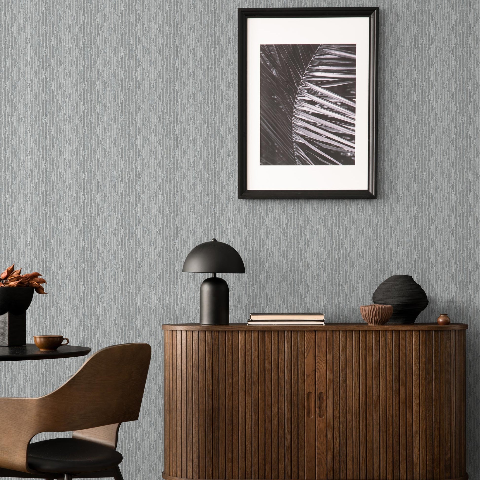 Omega Luxe 23205-3 room wallpaper by La Belle Maison