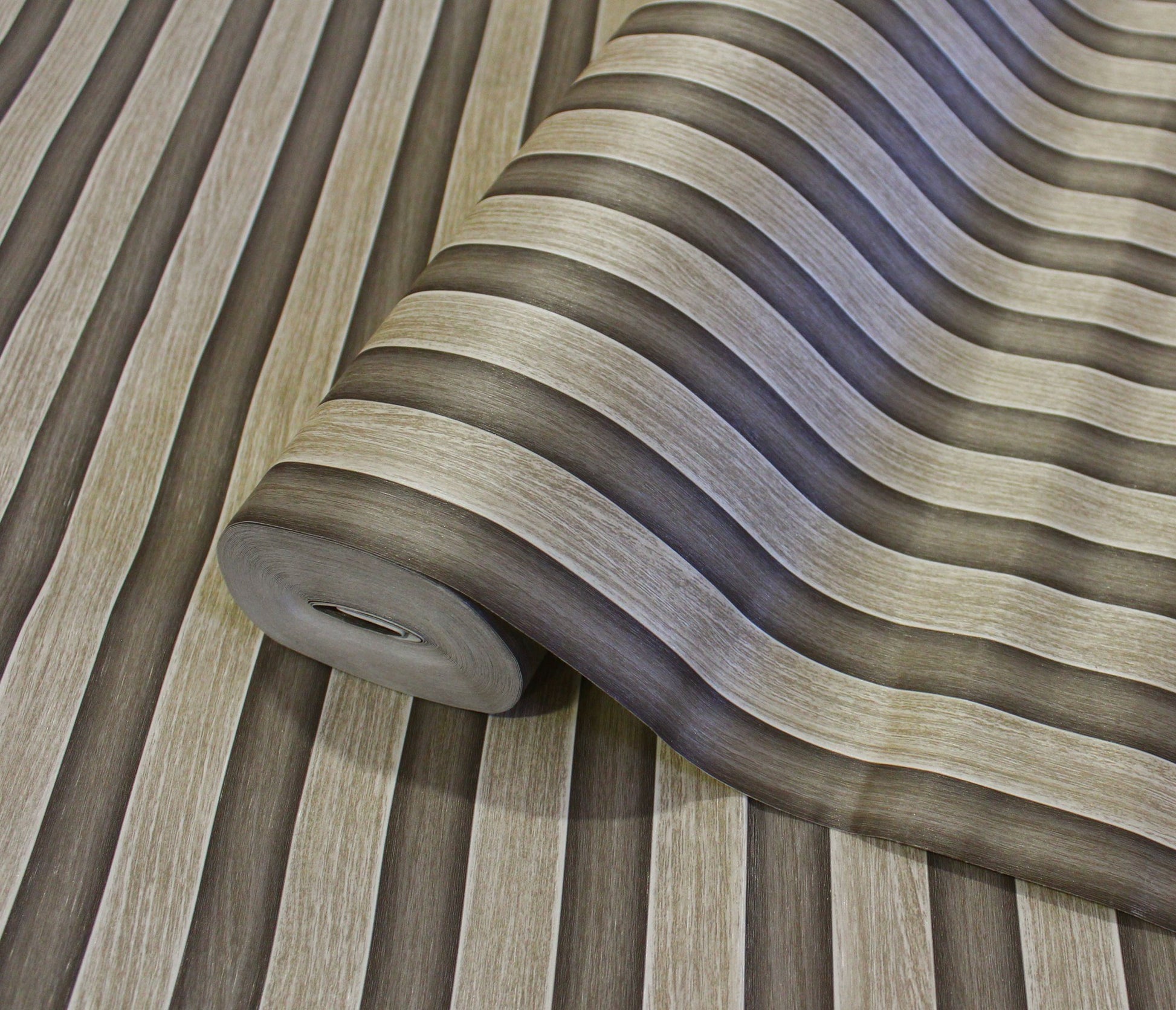 Omega Luxe Clay Dramatic Pattern Wallpaper by La Belle Maison