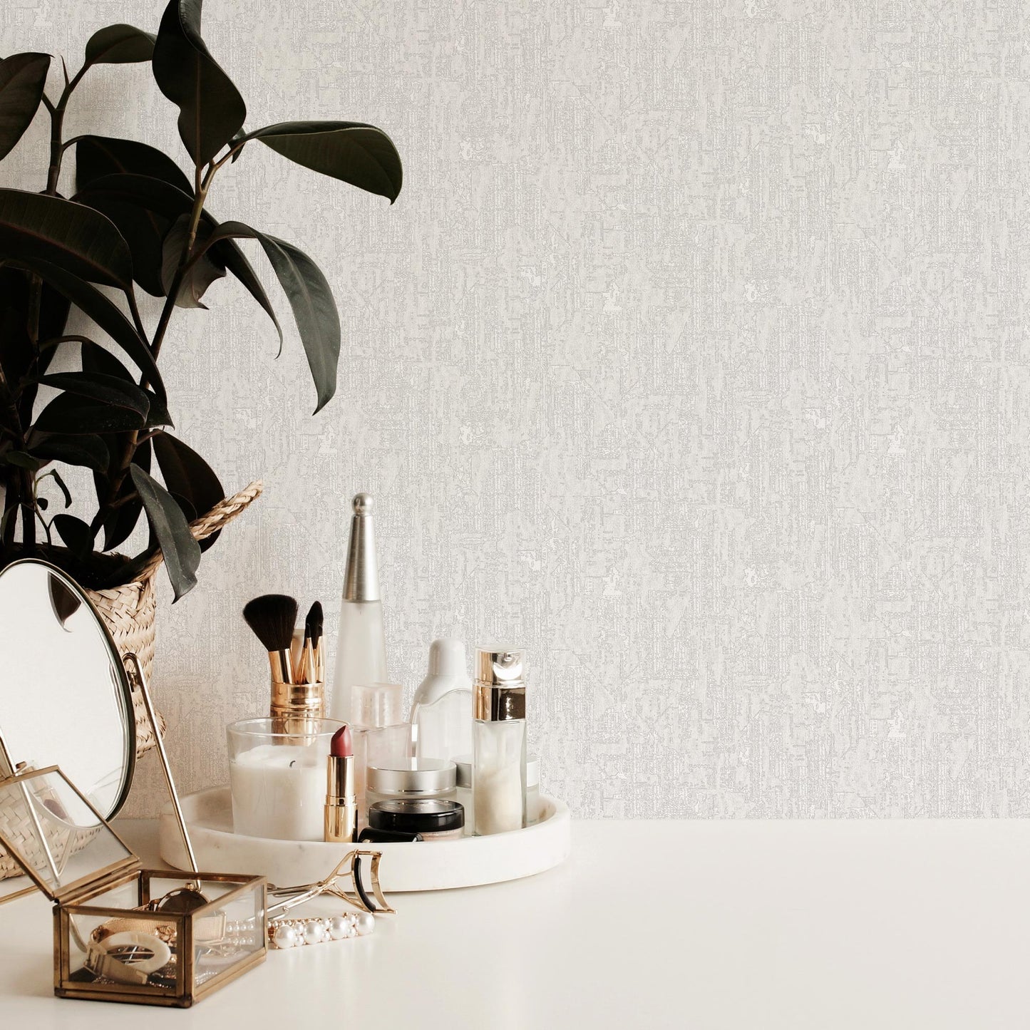 Omega Luxe 23212-1 room wallpaper by La Belle Maison