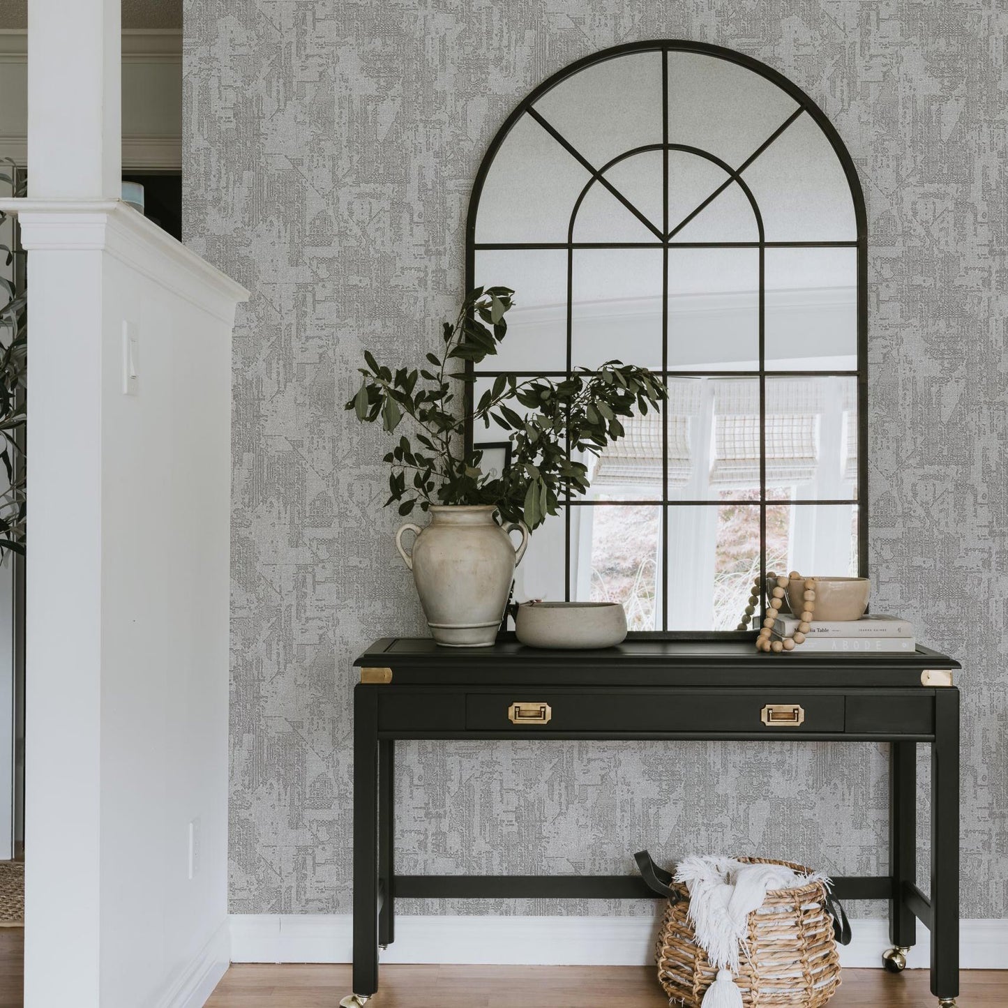 Omega Luxe 23212-3 room wallpaper by La Belle Maison