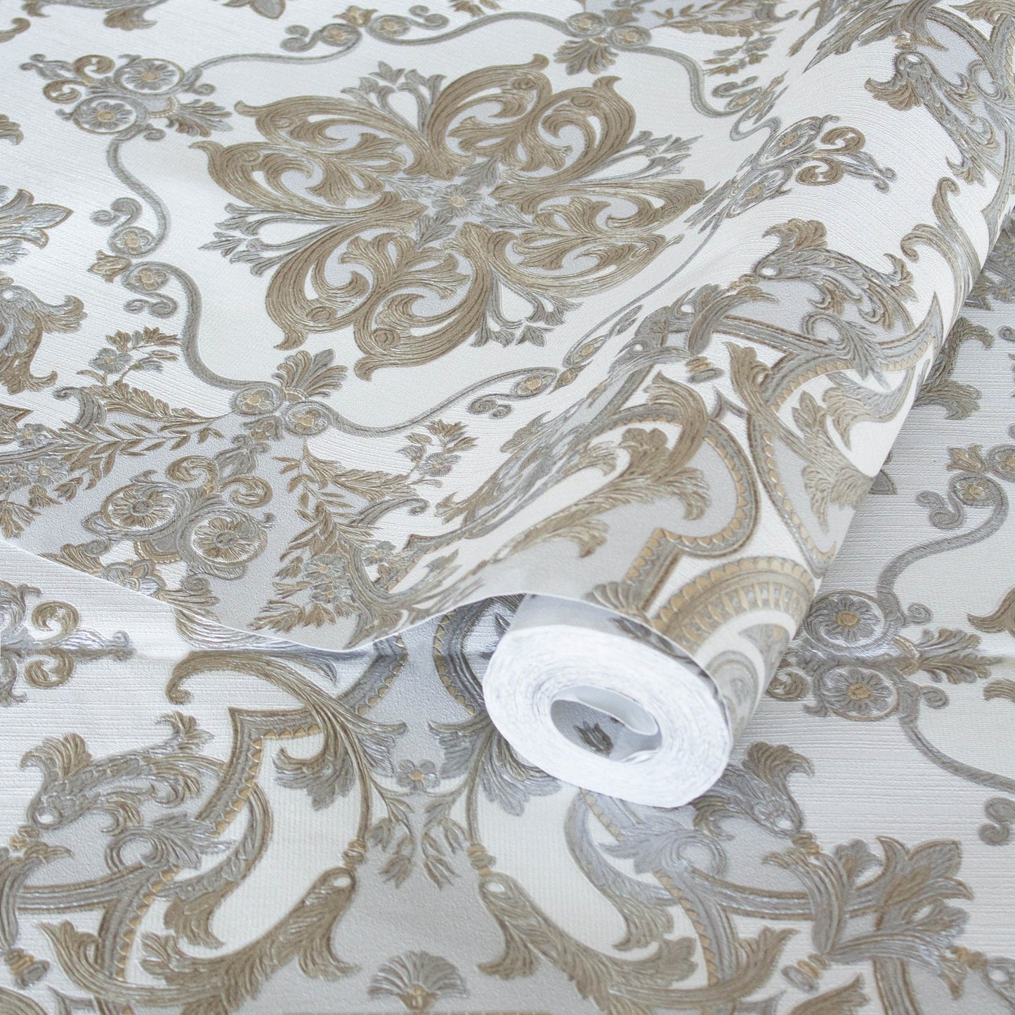 Rococo Maison 1301-2 detail wallpaper by La Belle Maison