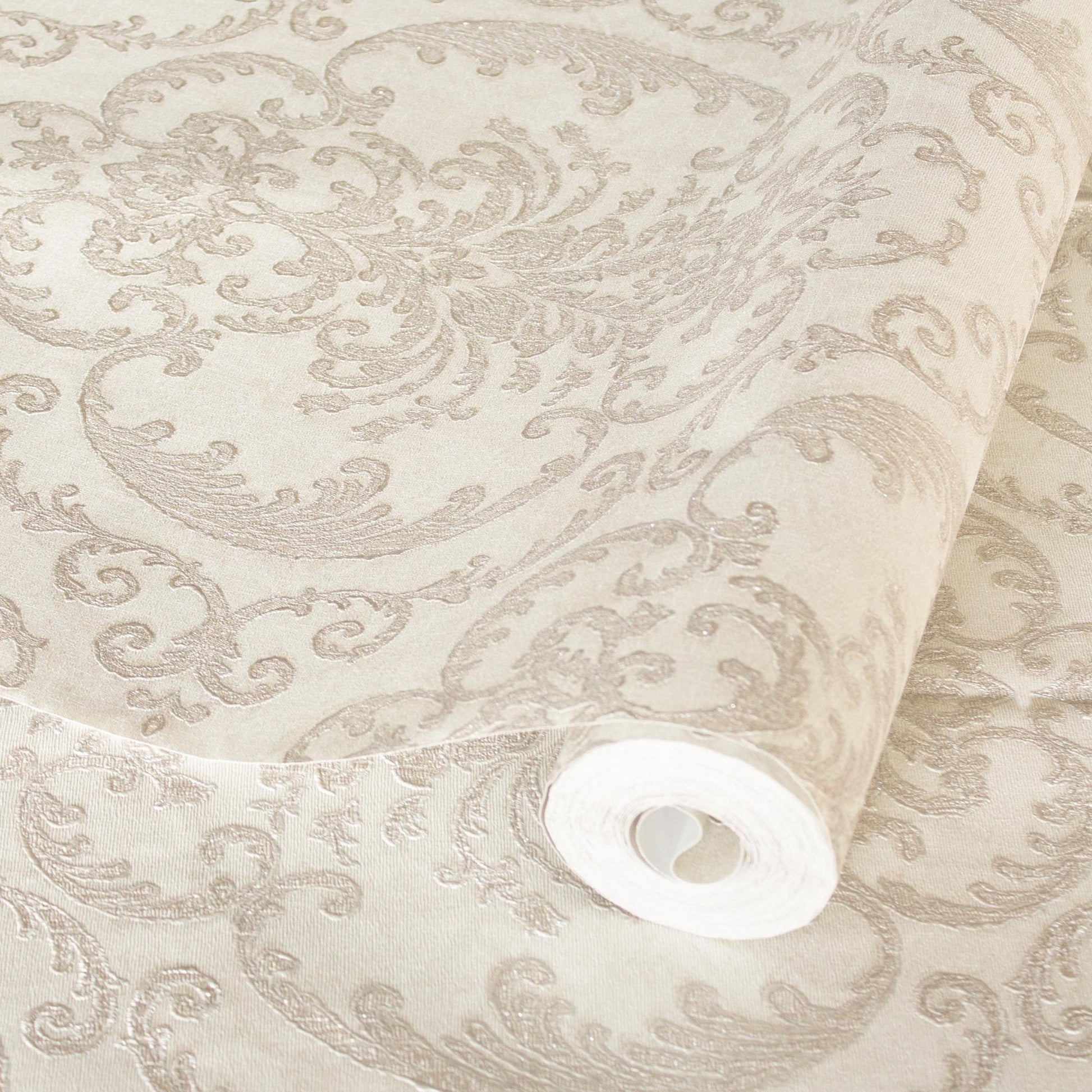 Rococo Maison 1312-2 detail wallpaper by La Belle Maison
