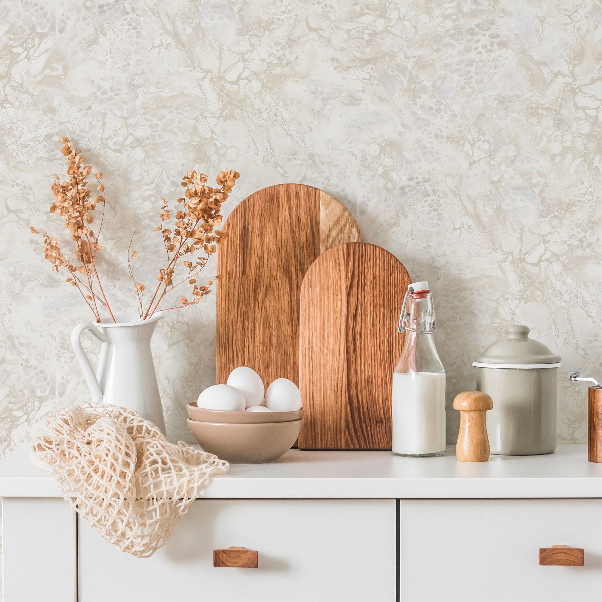 Roka Living 23101-2 room wallpaper by La Belle Maison