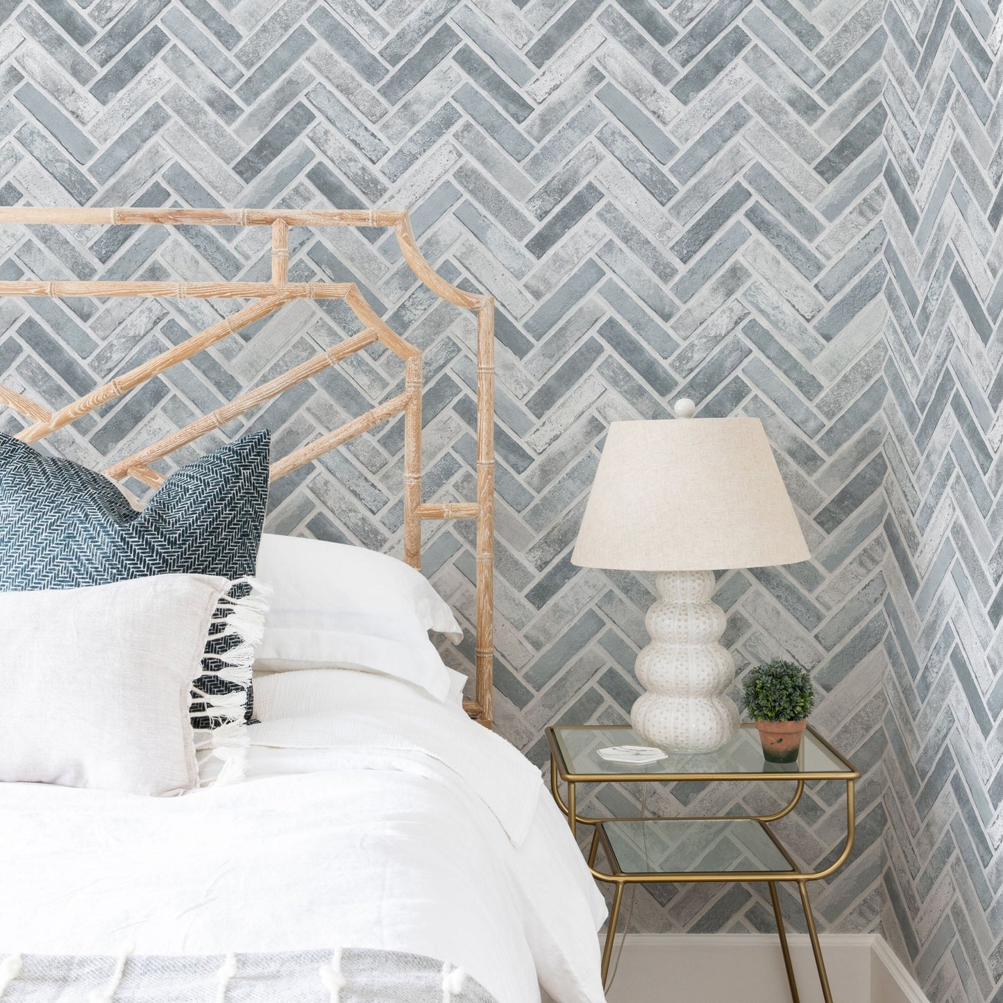 Roka Living 23105-2 room wallpaper by La Belle Maison
