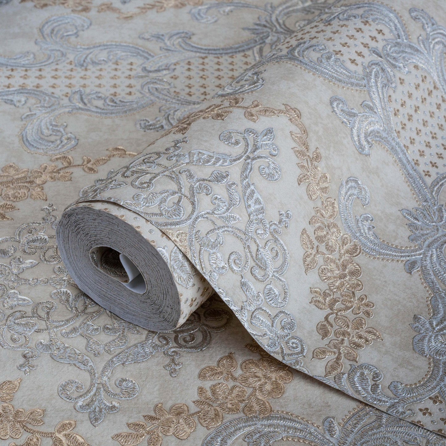 Rumi Stories 6802-1 detail wallpaper by La Belle Maison