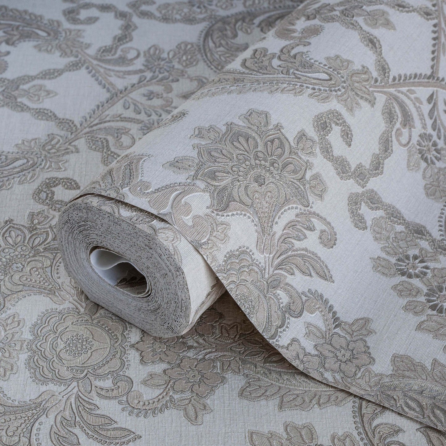 Rumi Stories 6804-2 detail wallpaper by La Belle Maison