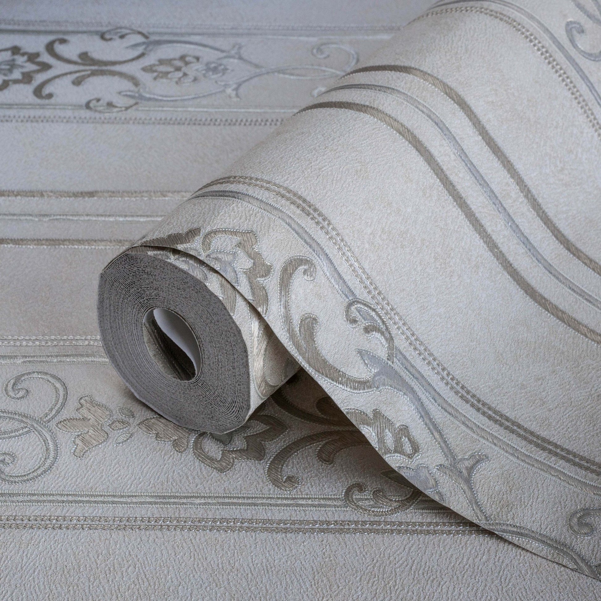 Rumi Stories 6805-1 detail wallpaper by La Belle Maison