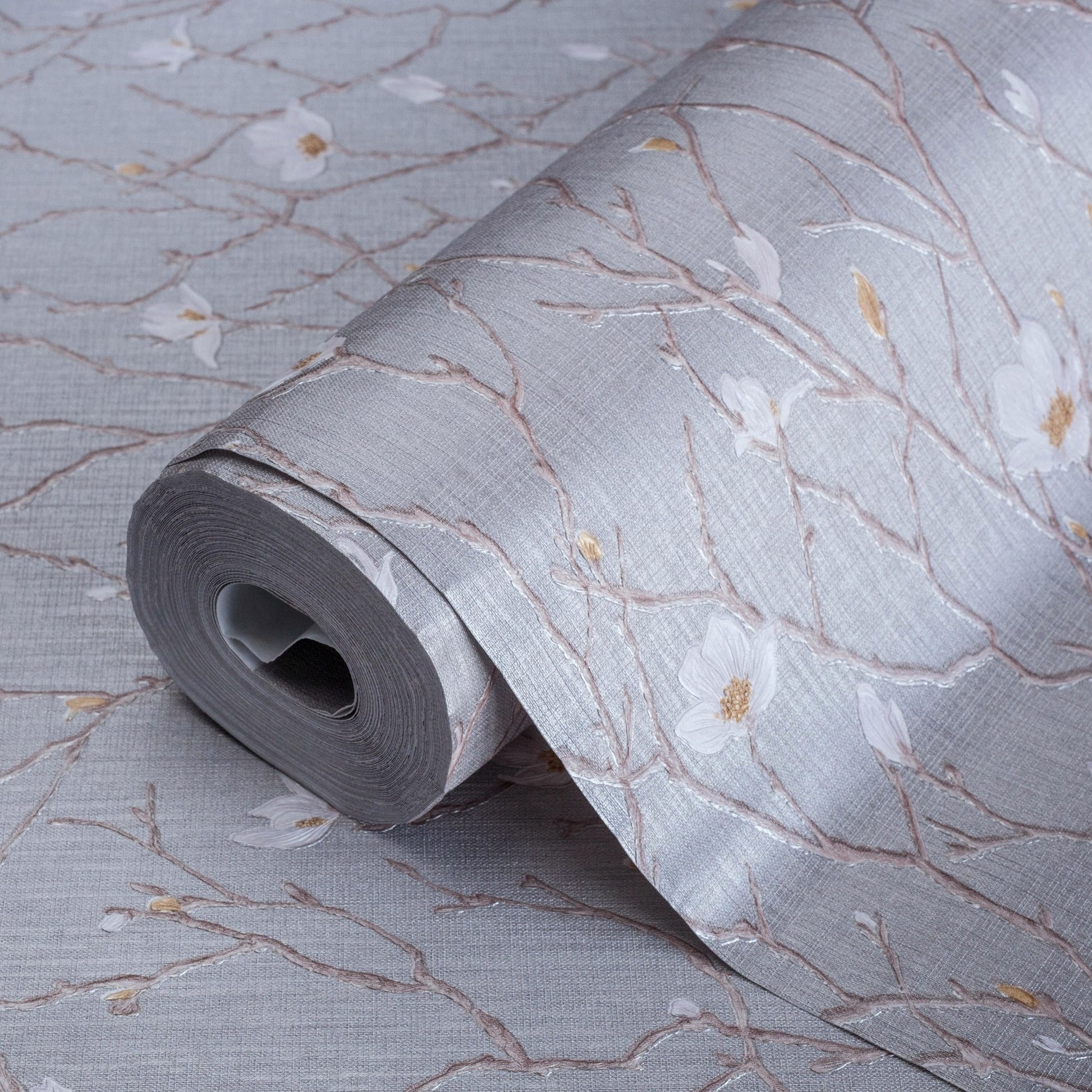 Seven Rooms 7800-2 detail wallpaper by La Belle Maison