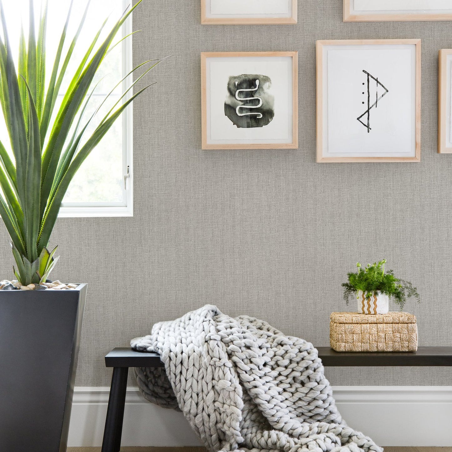 Seven Rooms 7801-2 room wallpaper by La Belle Maison