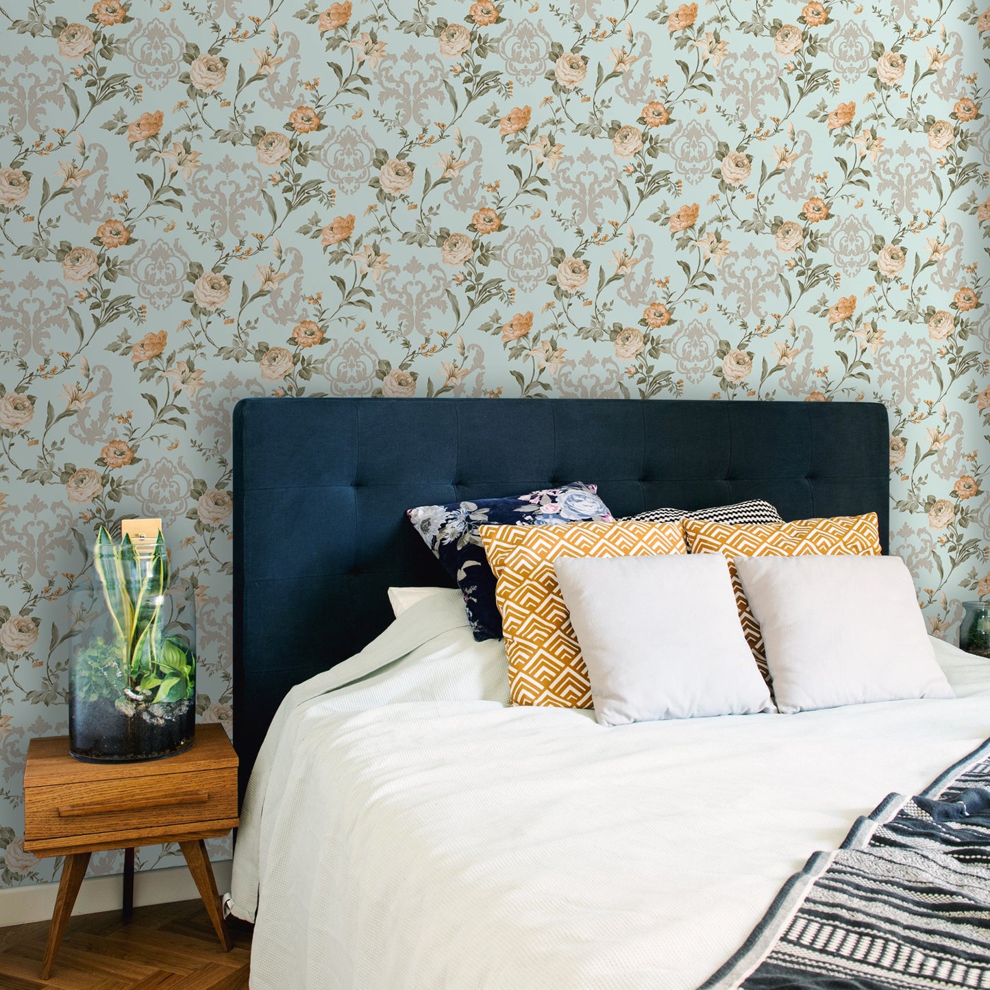 Seven Rooms 7803-2 room wallpaper by La Belle Maison