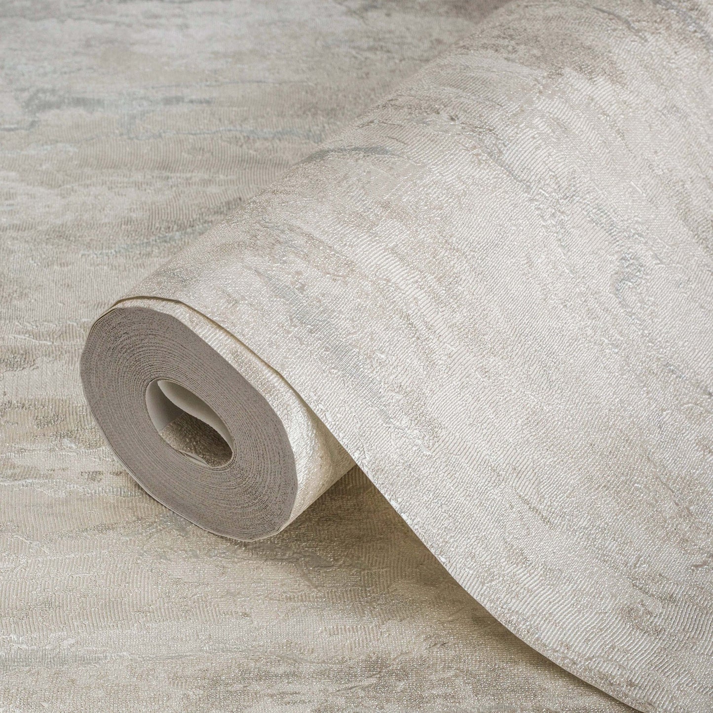 Seven Rooms 7809-3 detail wallpaper by La Belle Maison