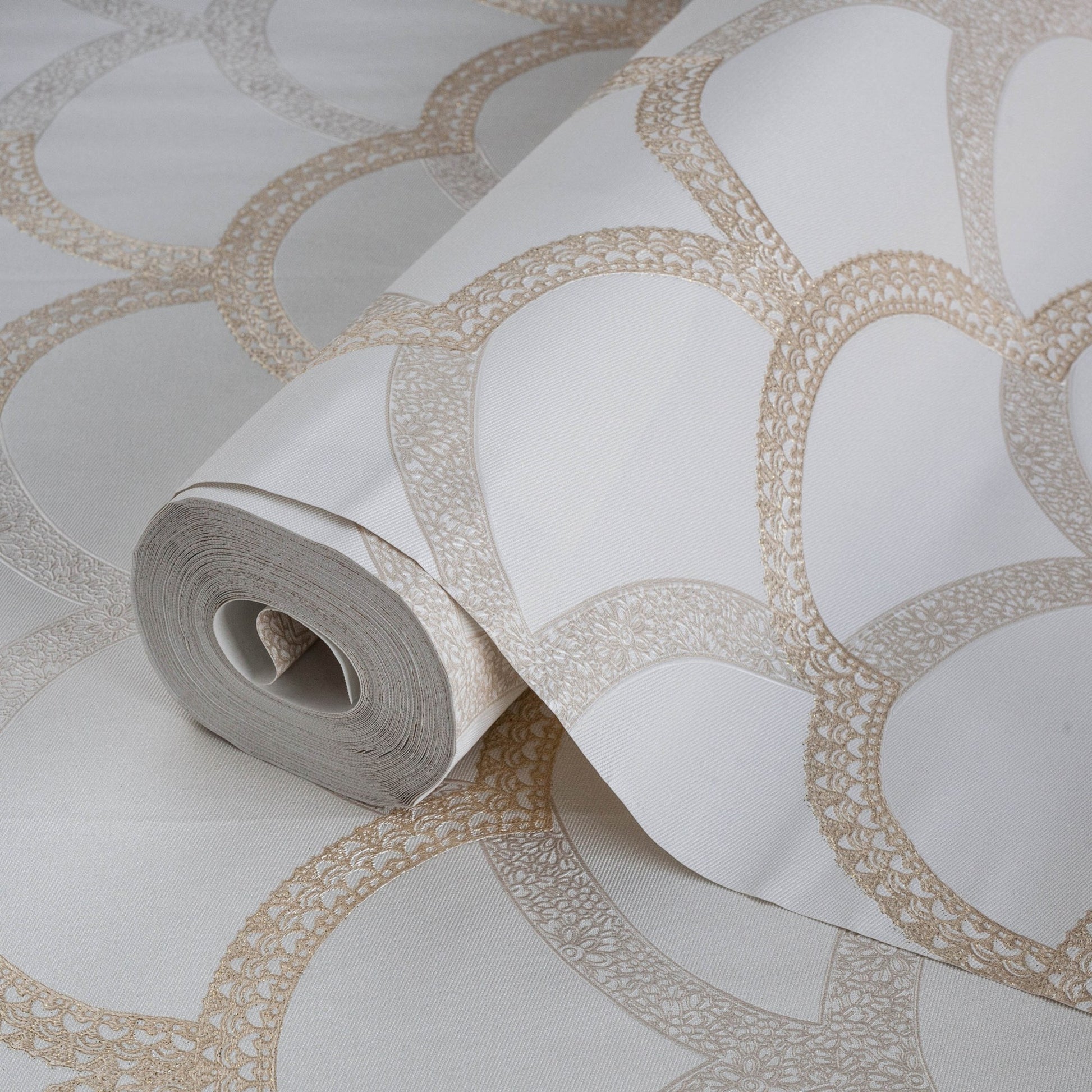 Seven Rooms 7811-1 detail wallpaper by La Belle Maison