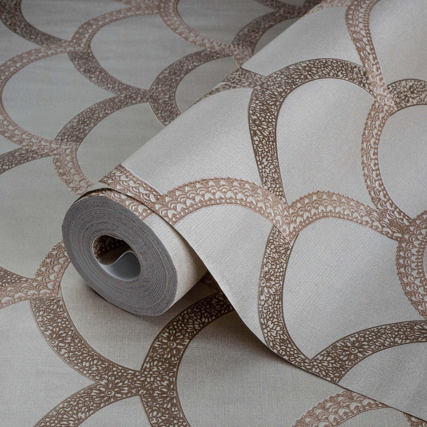 Seven Rooms 7811-4 detail wallpaper by La Belle Maison
