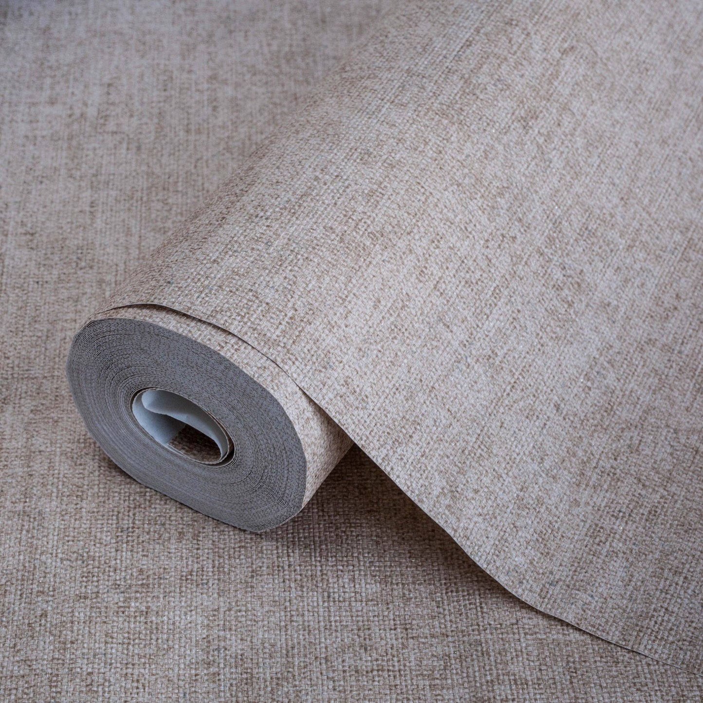 Seven Rooms 7816-7 detail wallpaper by La Belle Maison