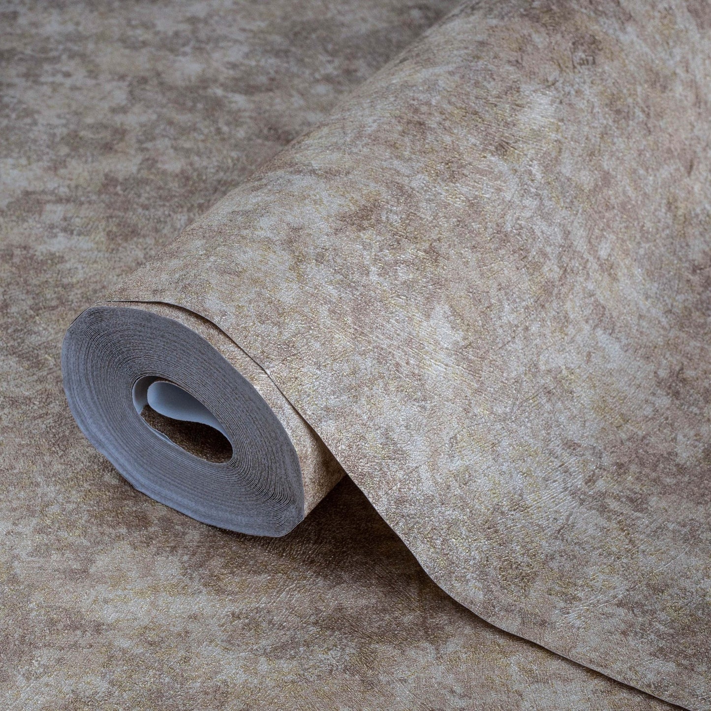 Seven Rooms 7817-3 detail wallpaper by La Belle Maison