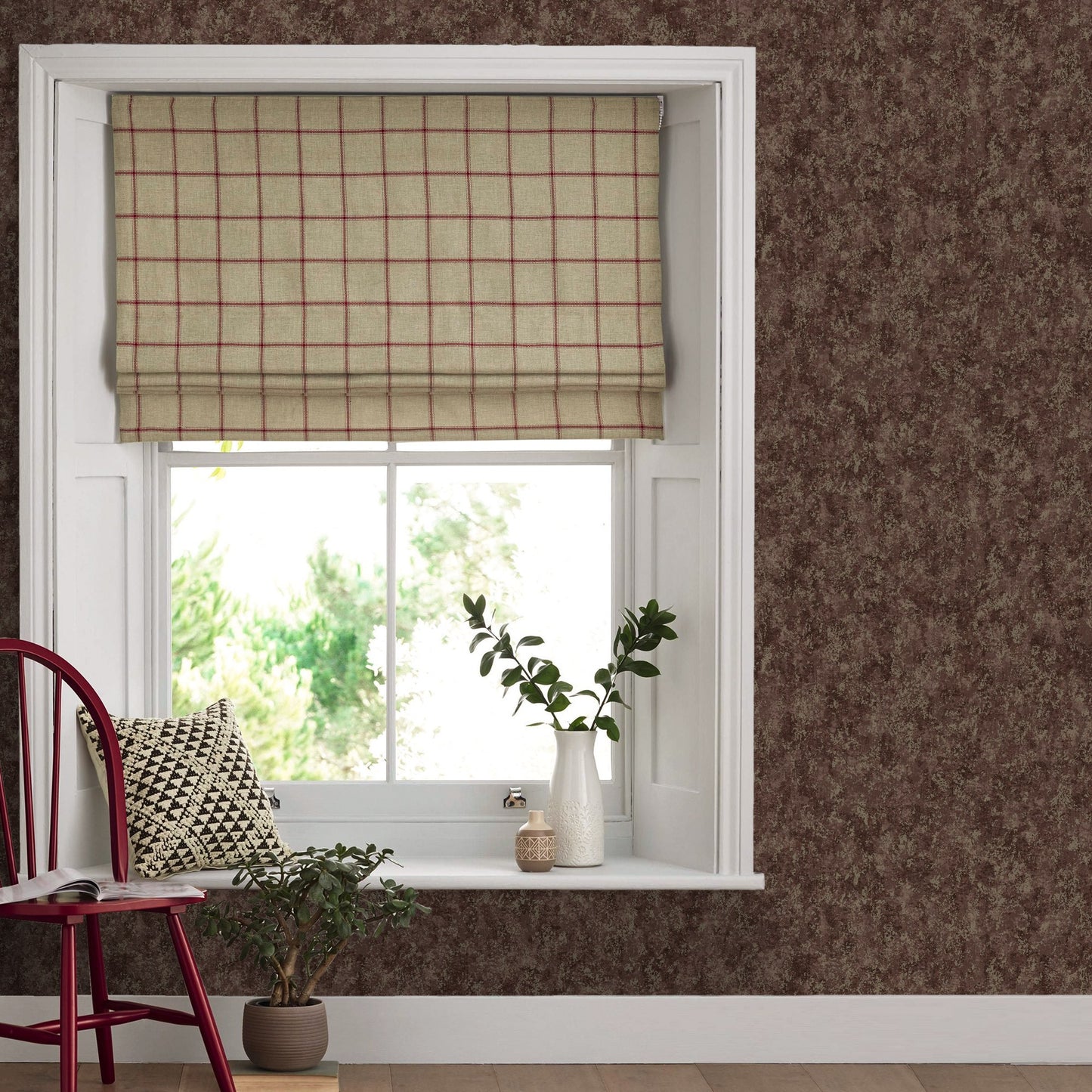 Seven Rooms 7817-5 room wallpaper by La Belle Maison