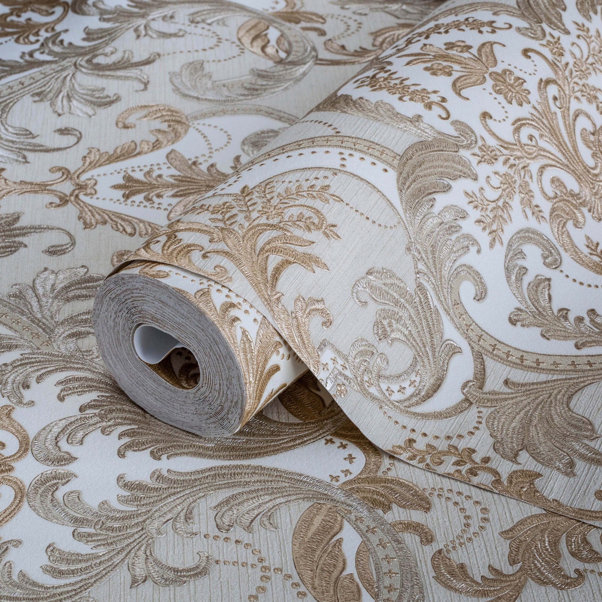 Signature Maison 1002-4 detail wallpaper by La Belle Maison