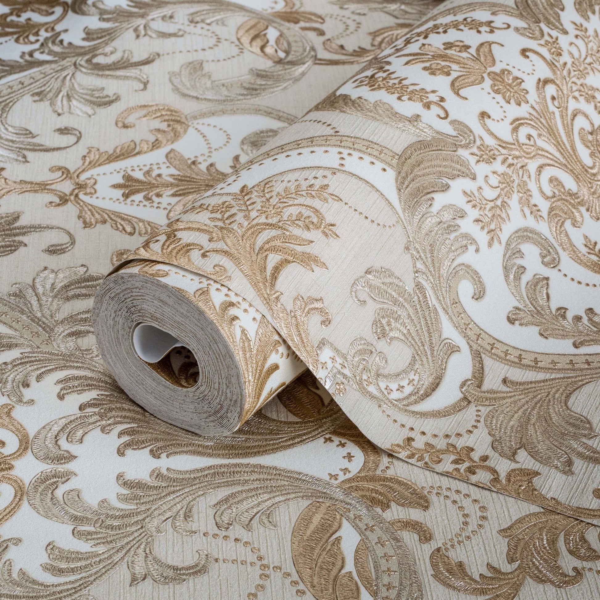 Signature Maison 1002-6 detail wallpaper by La Belle Maison