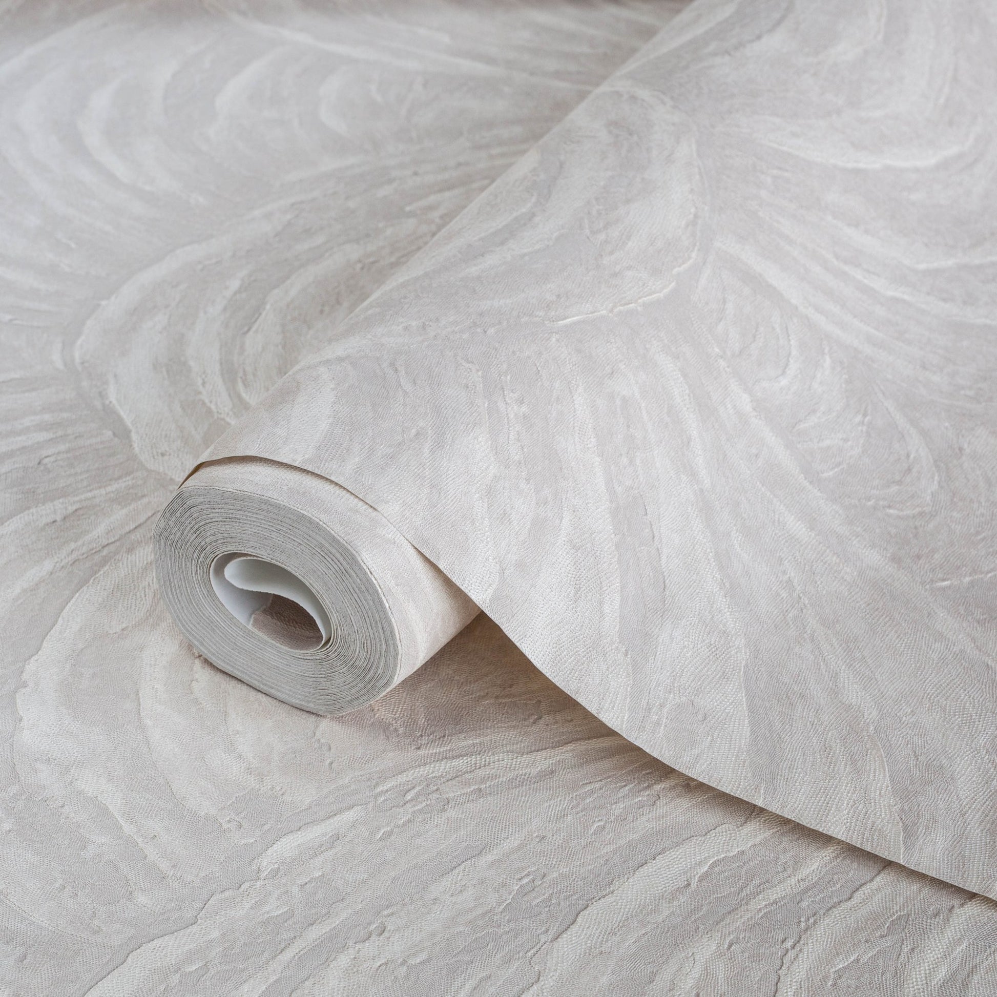 Signature Maison 1005-2 detail wallpaper by La Belle Maison