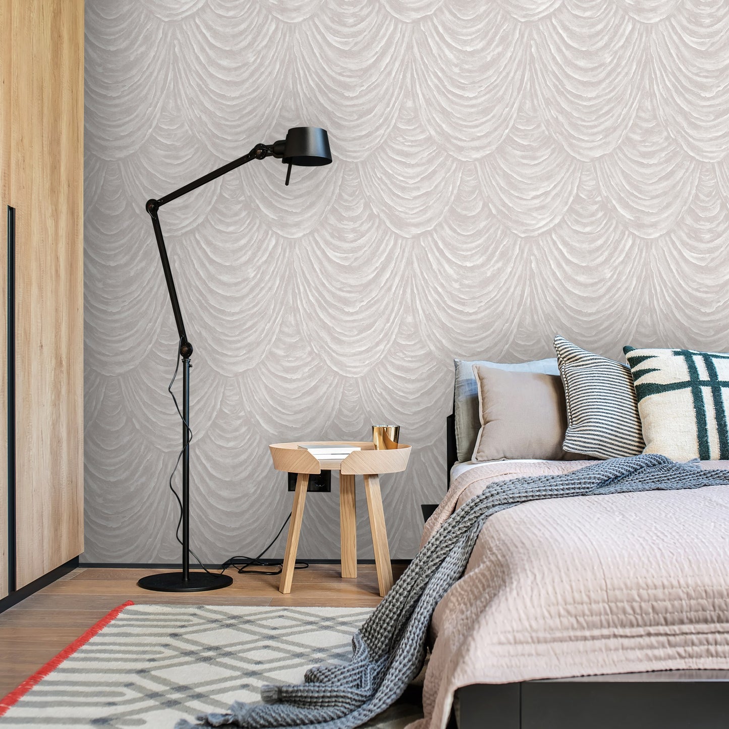 Signature Maison Mist Refined Linen Wallpaper by La Belle Maison