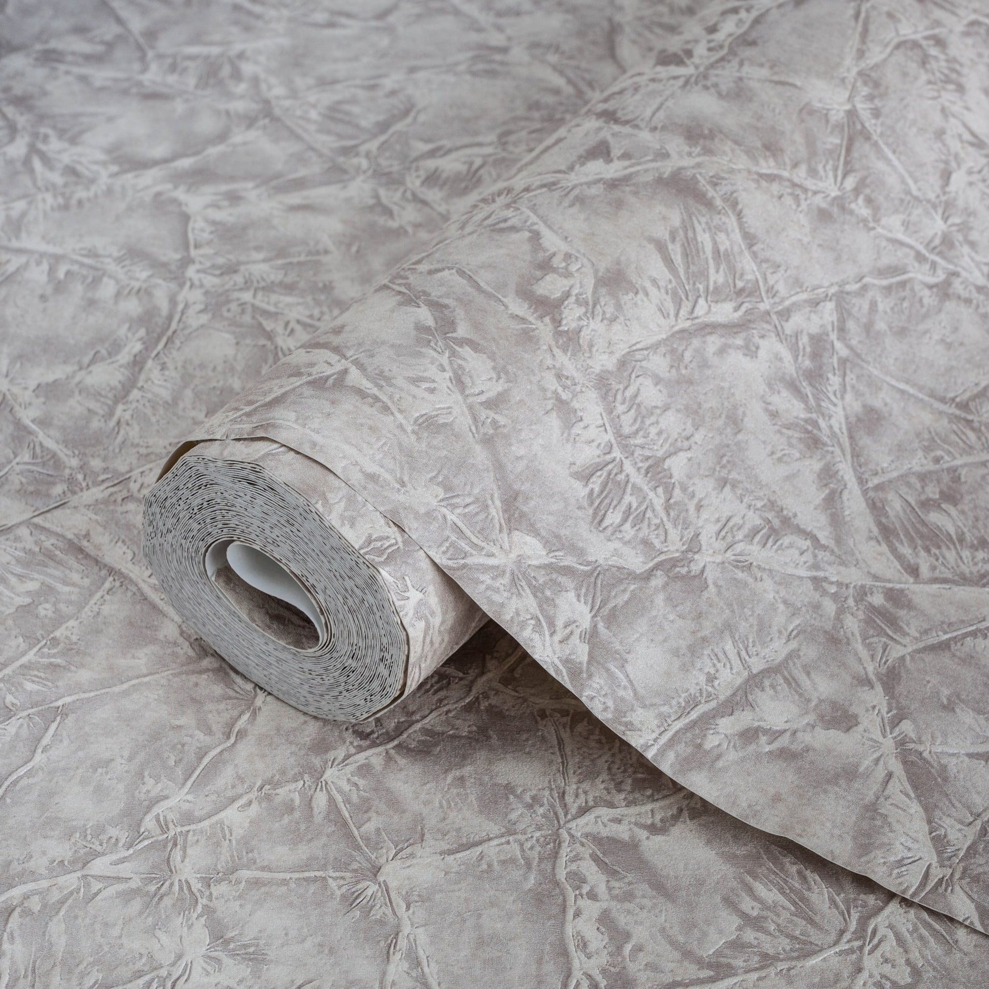 Signature Maison 1007-3 detail wallpaper by La Belle Maison