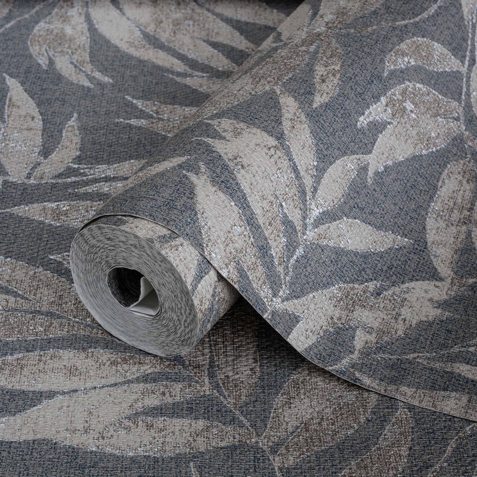 Signature Maison 1012-4 detail wallpaper by La Belle Maison