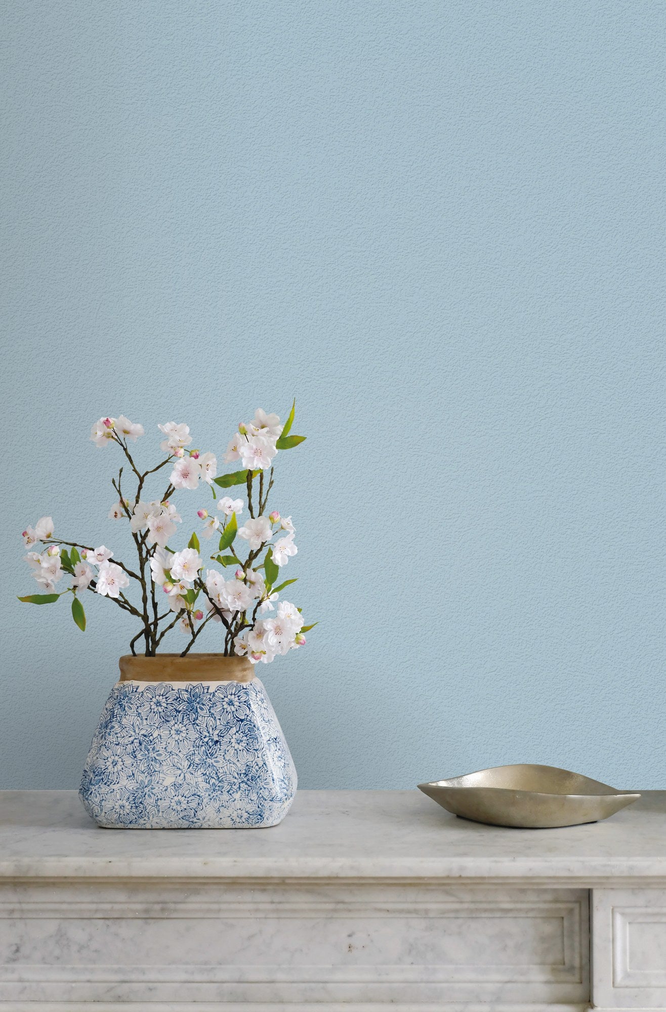 Soft Hue 24202-8 room wallpaper by La Belle Maison